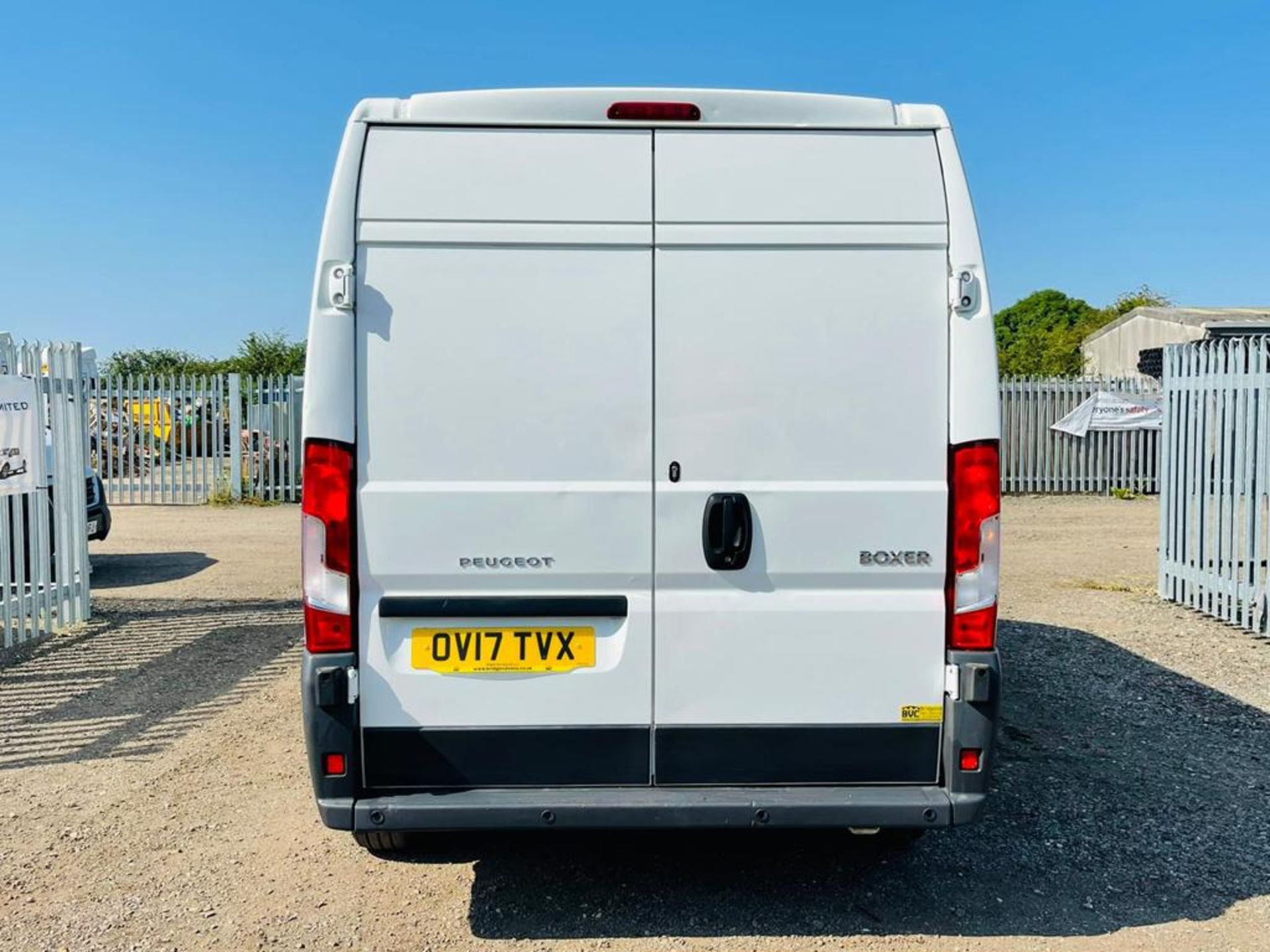 Peugeot Boxer 2.0 Blue-HDI L3 H2 2017 '17 Reg' Sat Nav - Air con - Elec Pack - Panel Van - Image 7 of 20