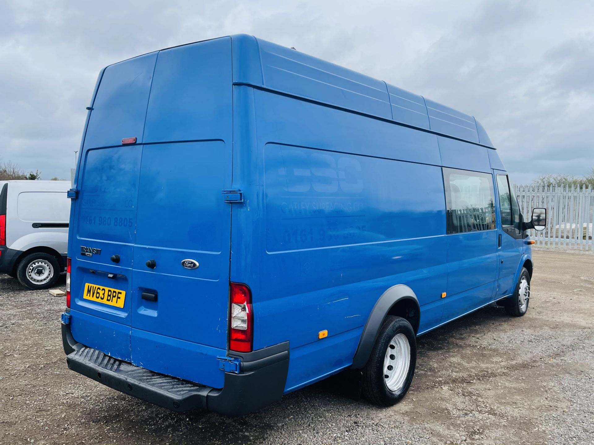 ** ON SALE ** Ford Transit 2.2 TDCI T460 155 RWD 2013 Crew-van '63 Reg' L4 H3 - Twin Rear Axle - Image 12 of 17