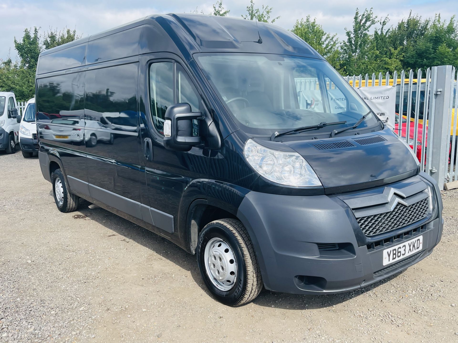 ** ON SALE **Citroen Relay 35 2.2 HDI L3 H2 2014 '63 Reg' Panel Van - Metallic Black - Elec Pack