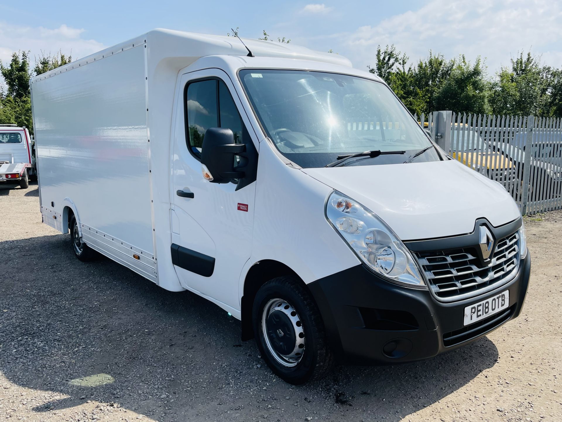 Renault Master 2.3 DCI L3 2018 '18 Reg' Low-Loader Luton - Euro 6b - ULEZ Compliant