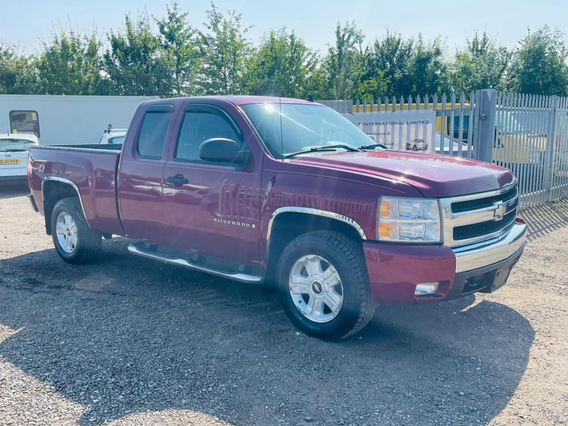 Chevrolet Silverado 1500 4.8L V8 King-Cab '2007 Year' Fresh Import-Air Con-6 Seats- No Vat Save 20% - Image 2 of 25