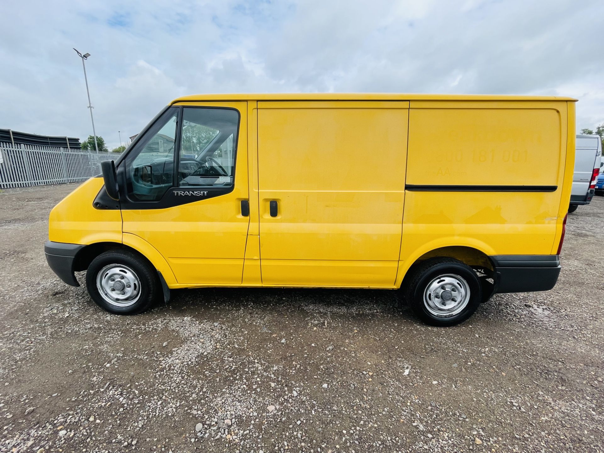 Ford Transit 2.2 TDCI T300 L1 H1 2012 '62 Reg' Air con - Elec Pack - Panel Van - 3 seats - Image 5 of 18