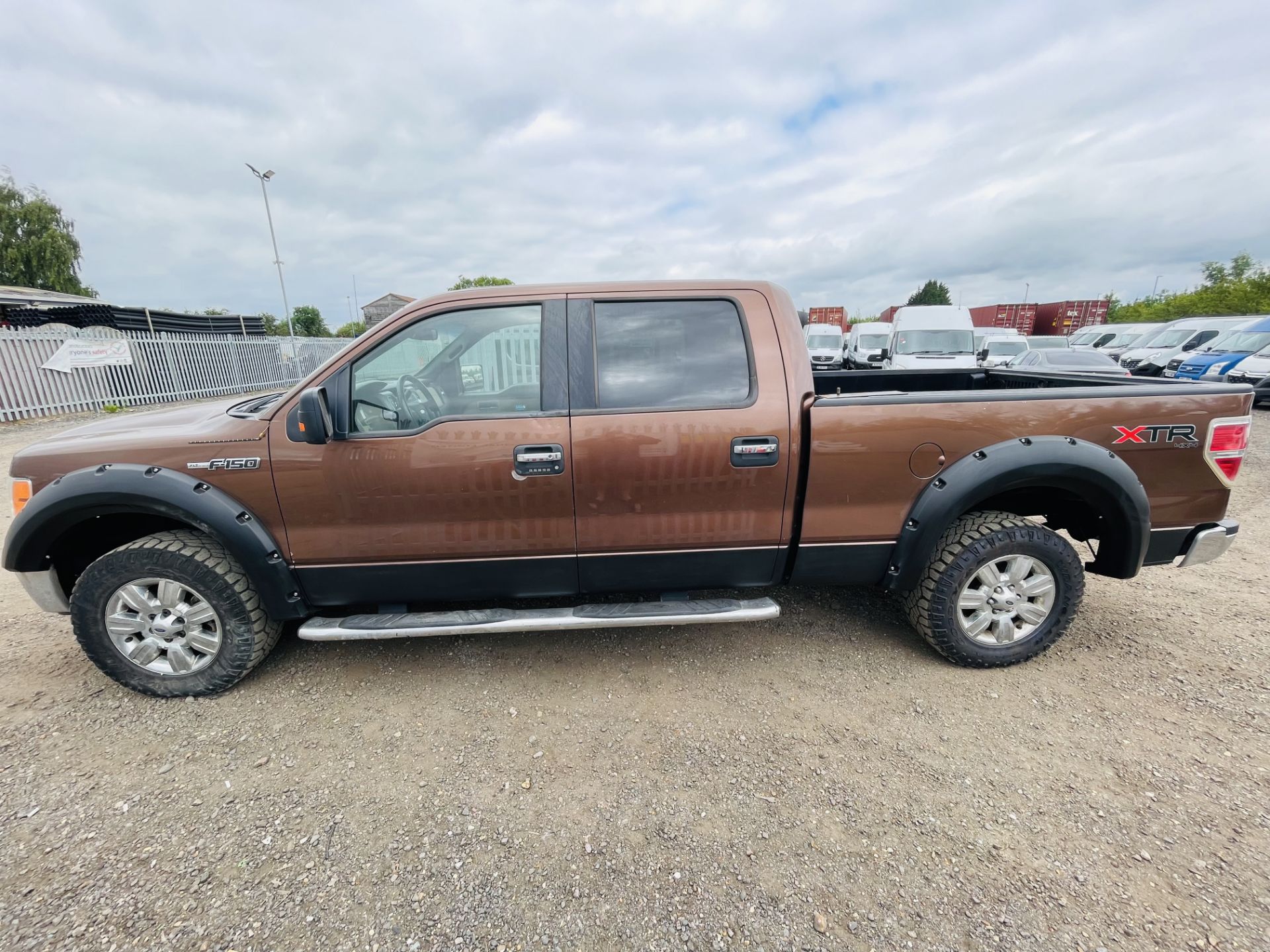 ** ON SALE ** Ford F-150 5.0L V8 XLT XTR Edition Super-Crew 4X4 '2011 Year' - 6 Seats - Air Con - - Image 6 of 27