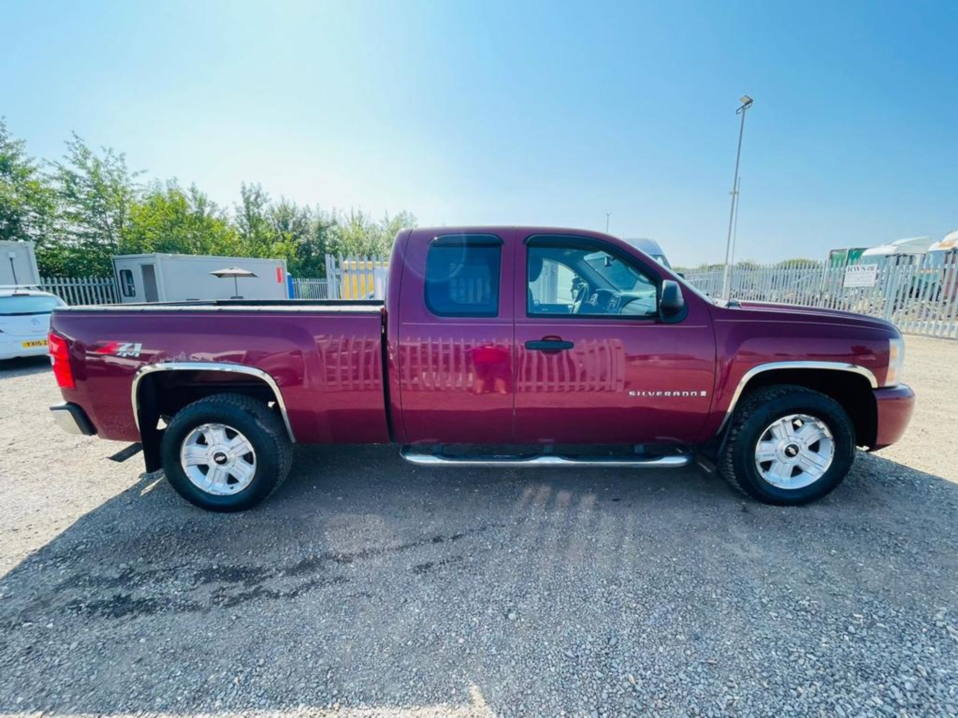 Chevrolet Silverado 1500 4.8L V8 King-Cab '2007 Year' Fresh Import-Air Con-6 Seats- No Vat Save 20% - Image 8 of 25