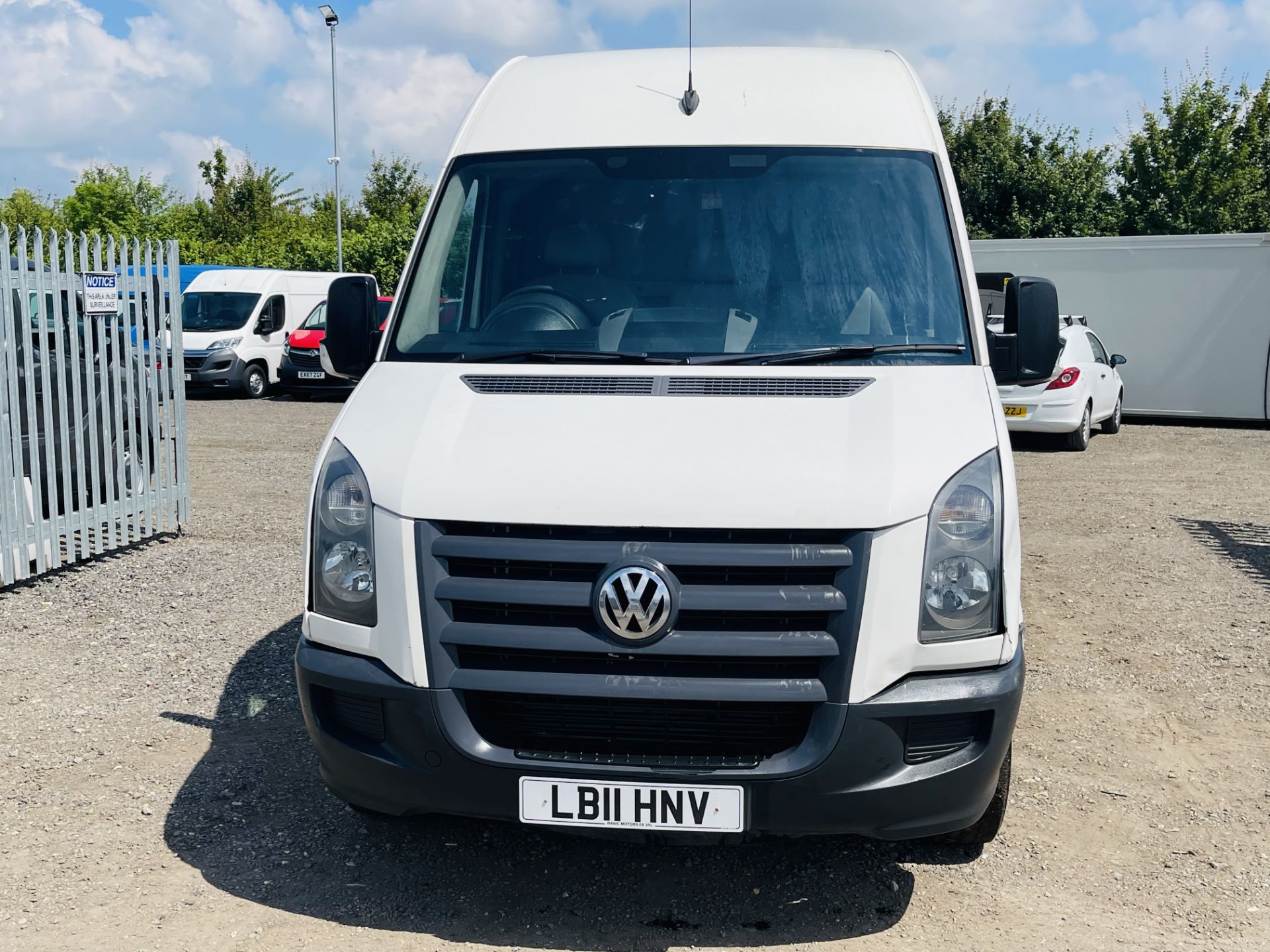 ** ON SALE **Volkswagen Crafter 35 Blue 2.5 TDI L2 H3 2011 '11 Reg' - 3 Seats - Panel Van - LCV - Image 3 of 17