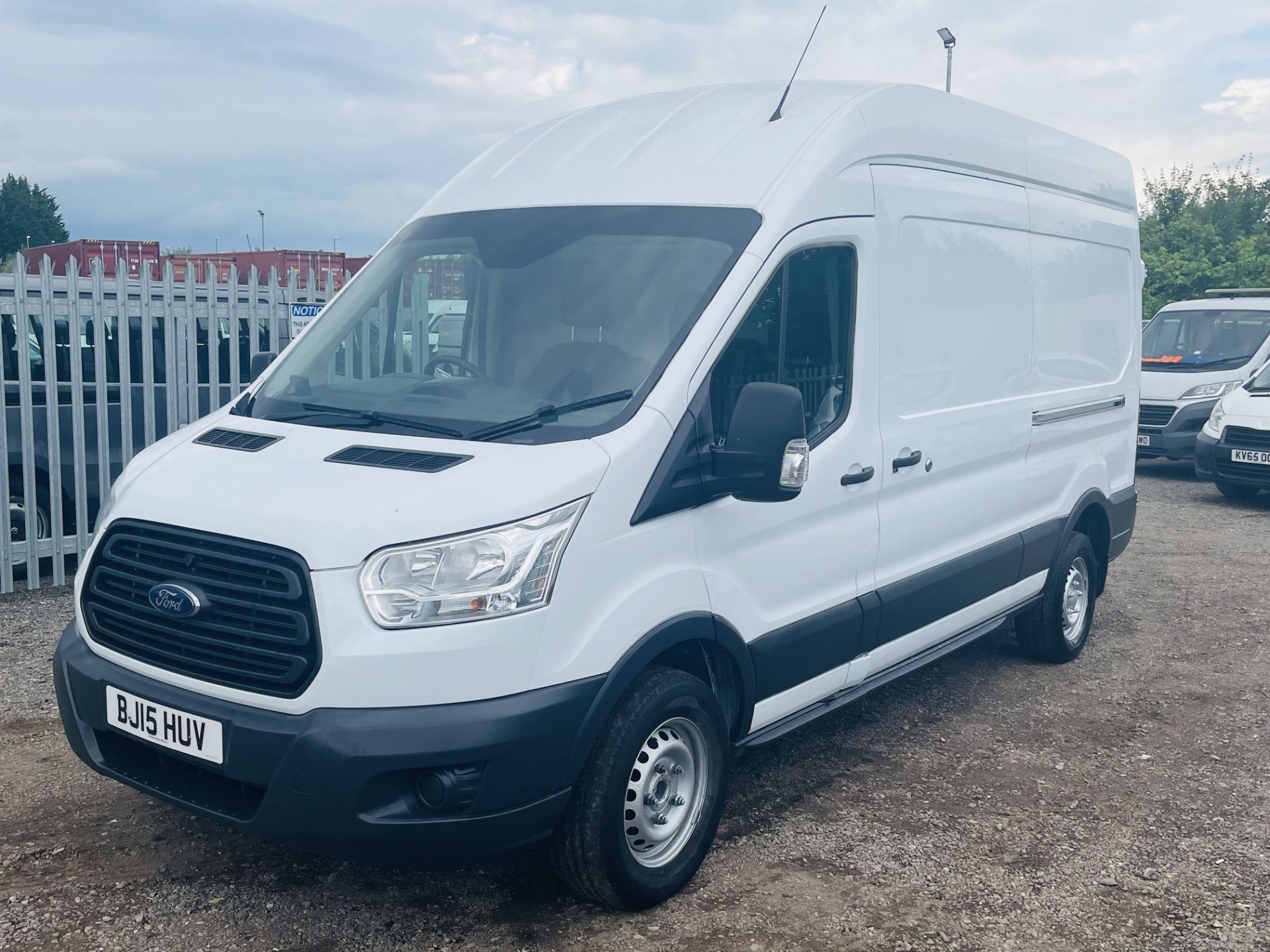 **ON SALE**Ford Transit 2.2 TDCI T350 L3 H3 2015 '15 Reg' Panel Van - 3 Seats - LCV - Image 3 of 17