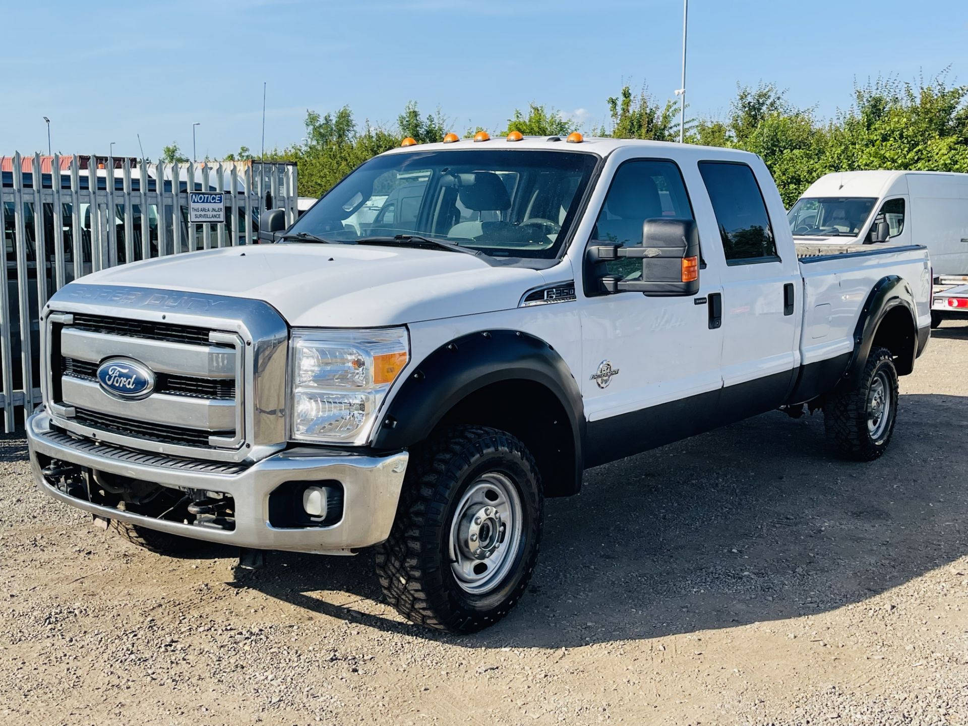 Ford F350 6.7 V8 **DIESEL** Super-Duty Edition Crew-Cab XLT - '2011 Year'' Automatic ***RARE*** - Image 4 of 25