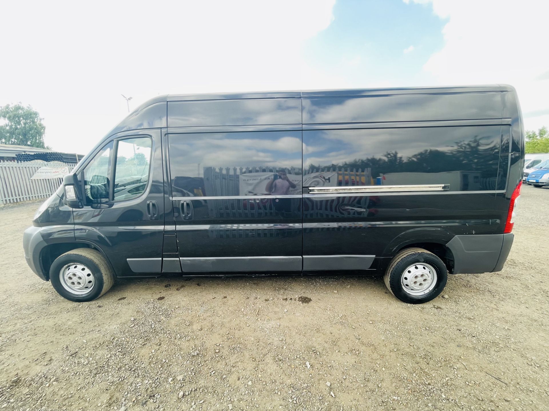 ** ON SALE **Citroen Relay 35 2.2 HDI L3 H2 2014 '63 Reg' Panel Van - Metallic Black - Elec Pack - Image 9 of 15