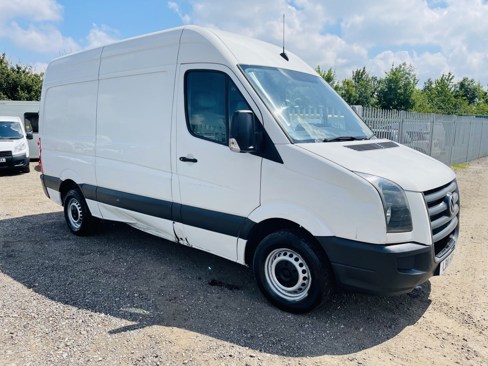 ** ON SALE **Volkswagen Crafter 35 Blue 2.5 TDI L2 H3 2011 '11 Reg' - 3 Seats - Panel Van - LCV - Image 14 of 17