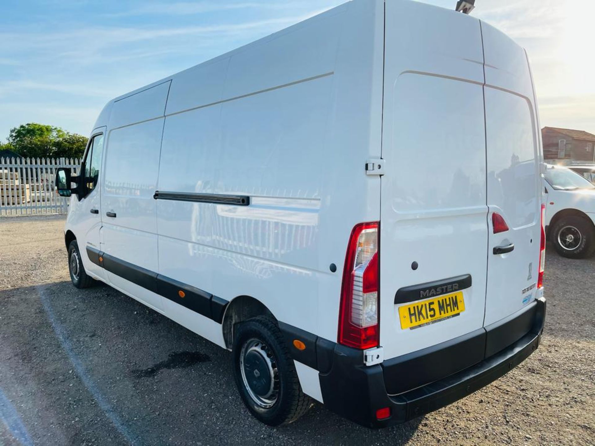 Renault master 2.3 DCI Business LM35 L3 H2 2015 '15 Reg' Air Con - Sat Nav - Panel Van - Image 8 of 21