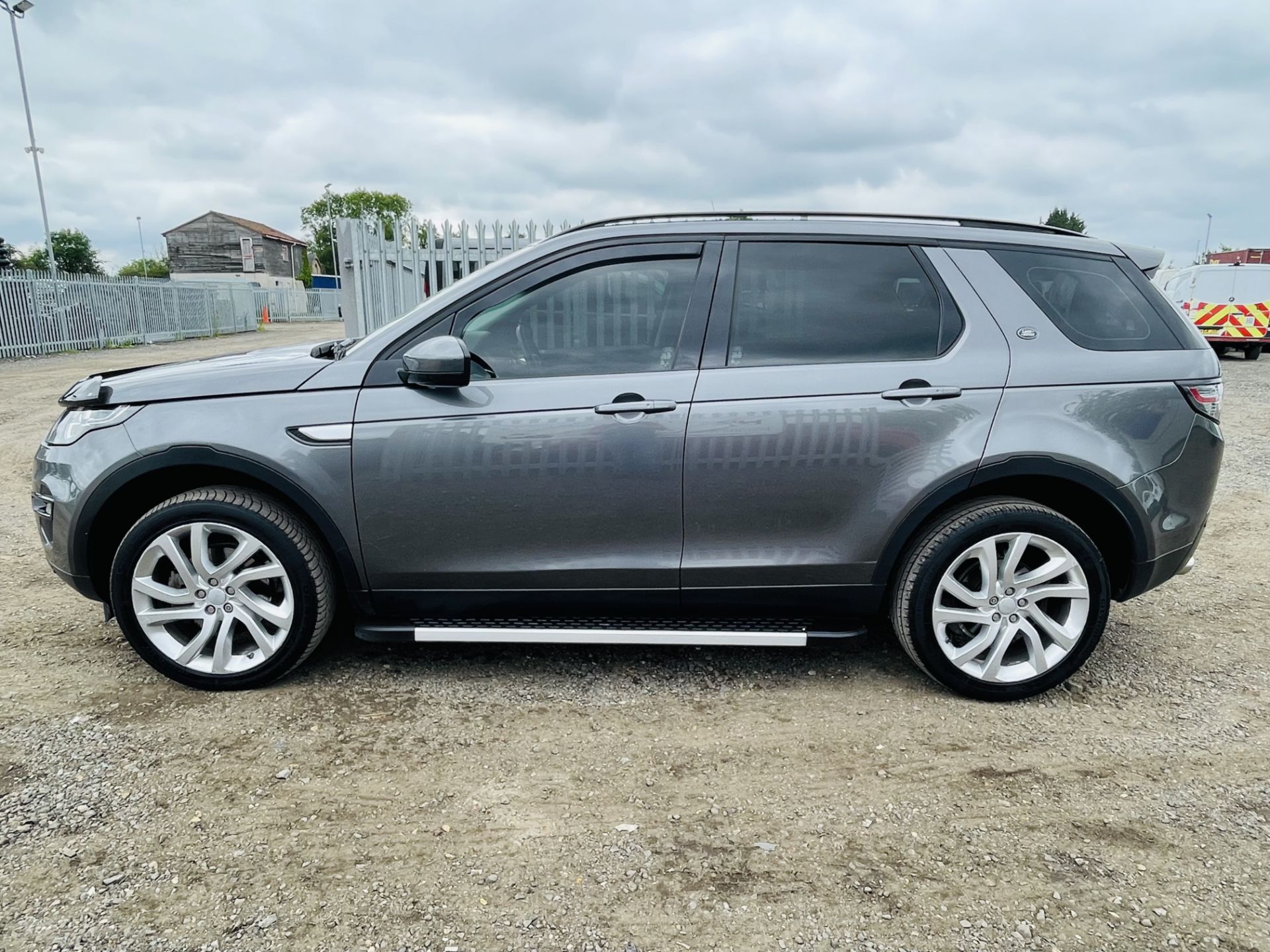 ** ON SALE **Land Rover Discovery sport 2.0 TD4 HSE 2016 '16 Reg' 7 seats - Sat Nav - Euro 6 - - Image 6 of 35