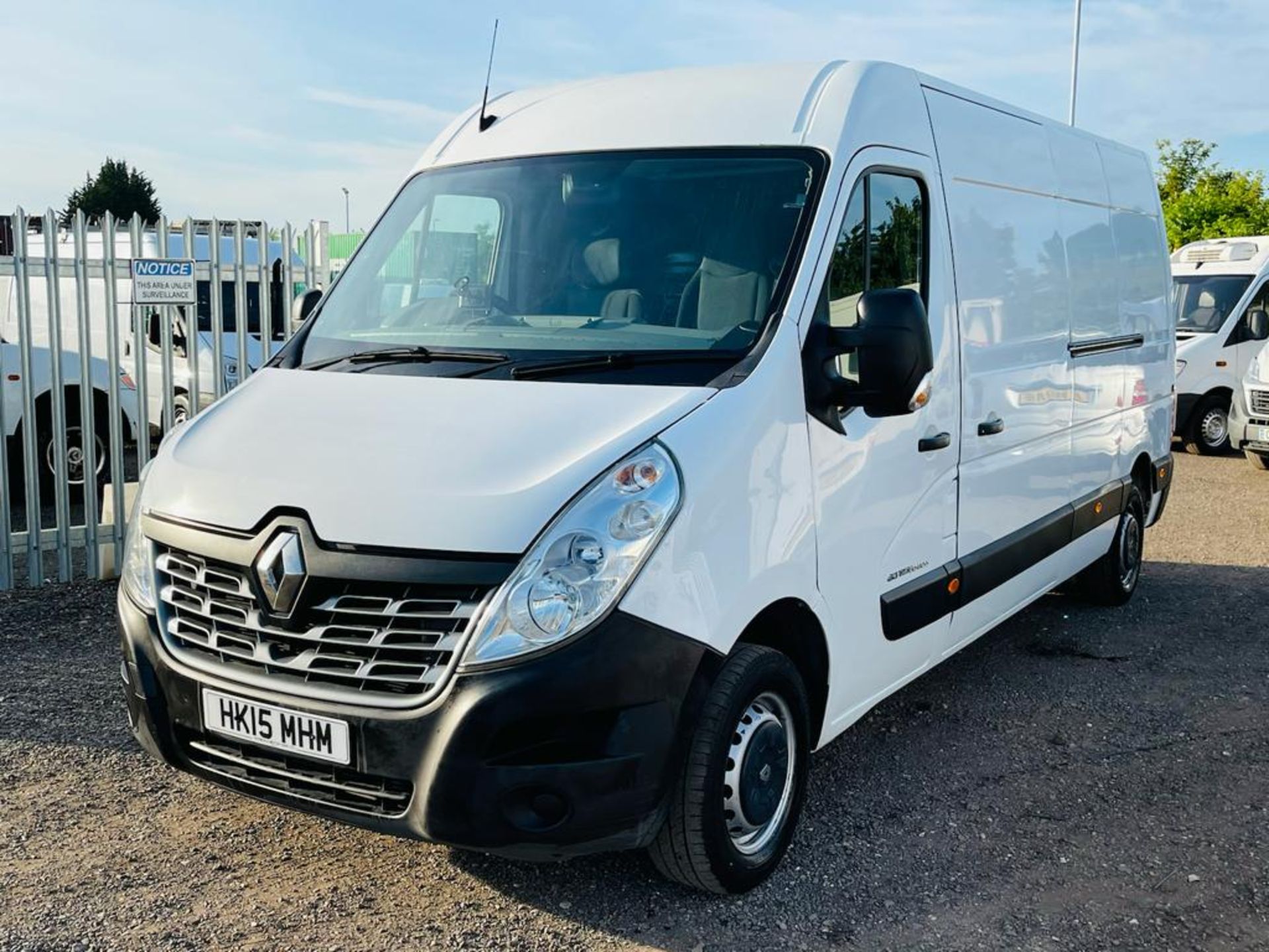 Renault master 2.3 DCI Business LM35 L3 H2 2015 '15 Reg' Air Con - Sat Nav - Panel Van - Image 3 of 21