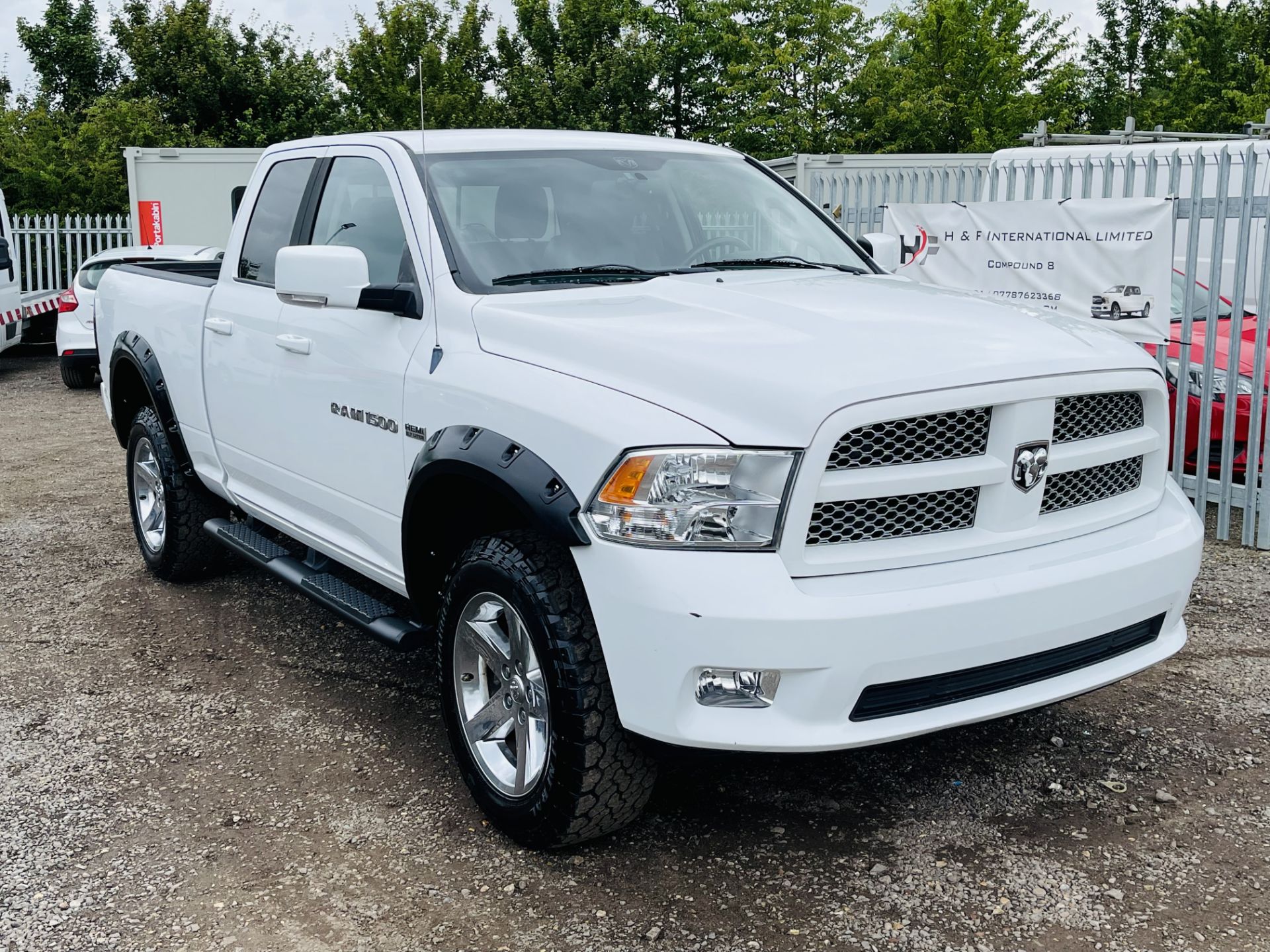 ** ON SALE ** Dodge Ram 5.7 Hemi V8 4x4 **Sport Edition** 2012 Year - Air con - Sport Pack - ** - Image 3 of 26