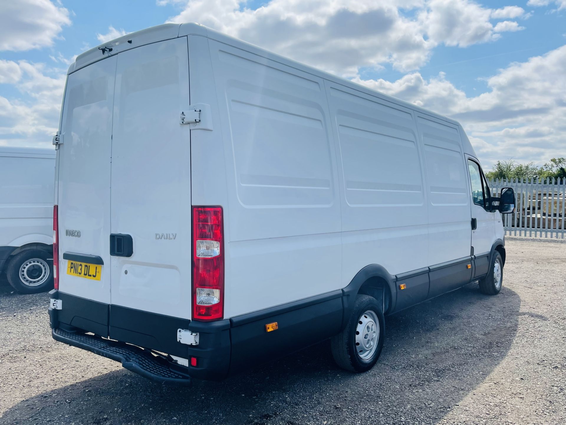 ** ON SALE **Iveco Daily 35S13 L3 H3 2013 '13 Reg' - 3 Seats - 6 Speed - Panel Van - LCV - Image 12 of 18