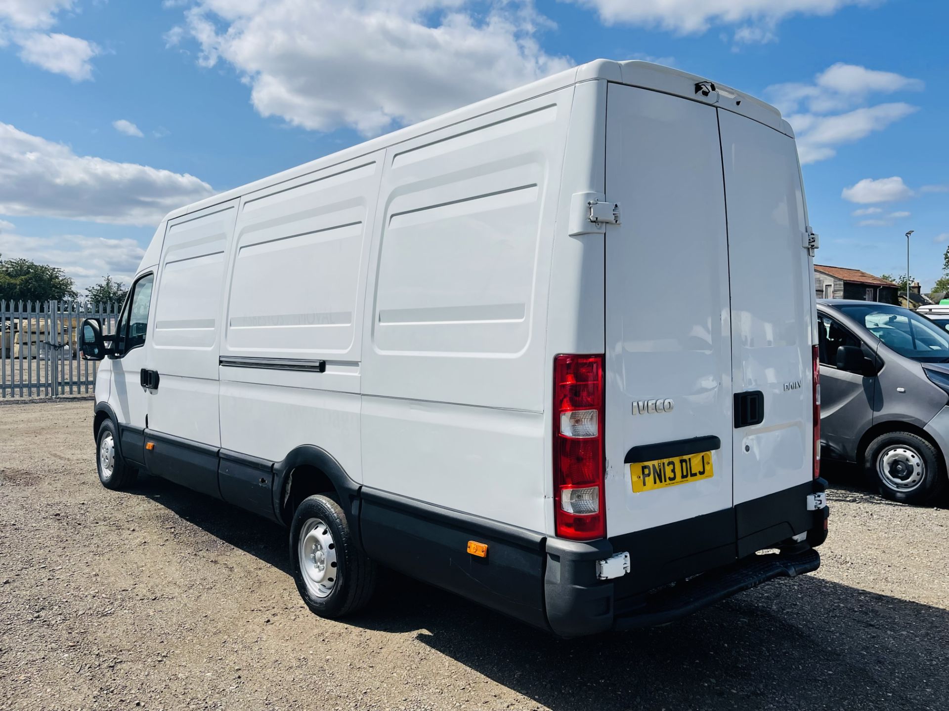 ** ON SALE **Iveco Daily 35S13 L3 H3 2013 '13 Reg' - 3 Seats - 6 Speed - Panel Van - LCV - Image 9 of 18