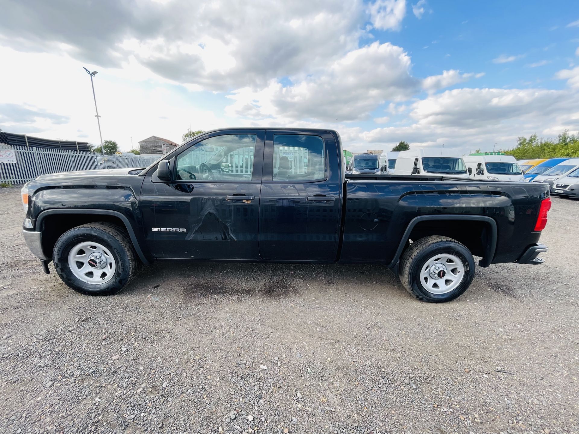 ** ON SALE ** GMC Sierra 4.3L V6 1500 Double-Cab 2014 '2014 Year' 6 seats - Air Con - Pick-up - - Image 7 of 22