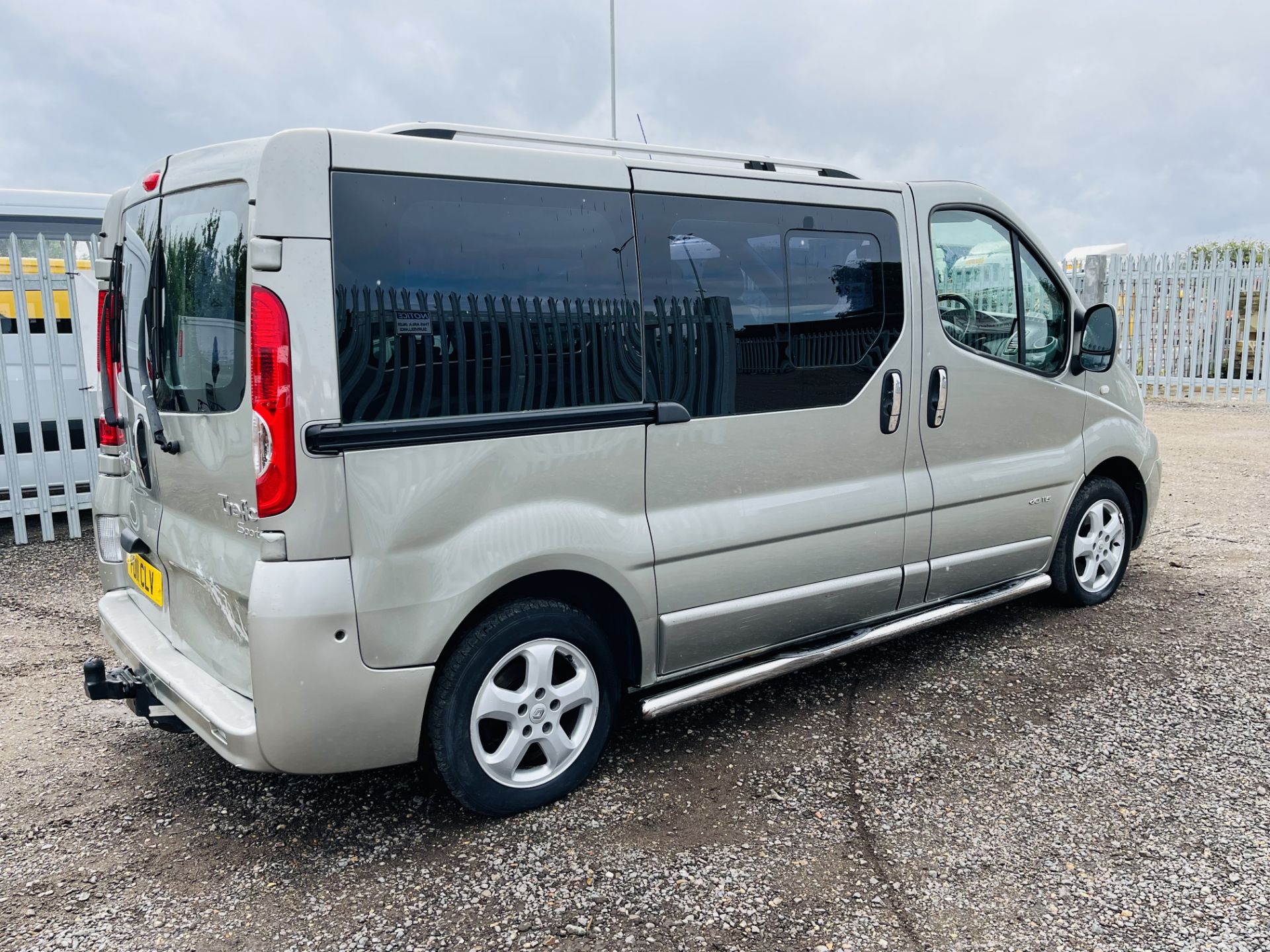 ** ON SALE ** Renault Trafic 2.0 DCI SL27 Sport 115 2011 '11 Reg' - Air Con - No Vat Save 20% - Image 14 of 20