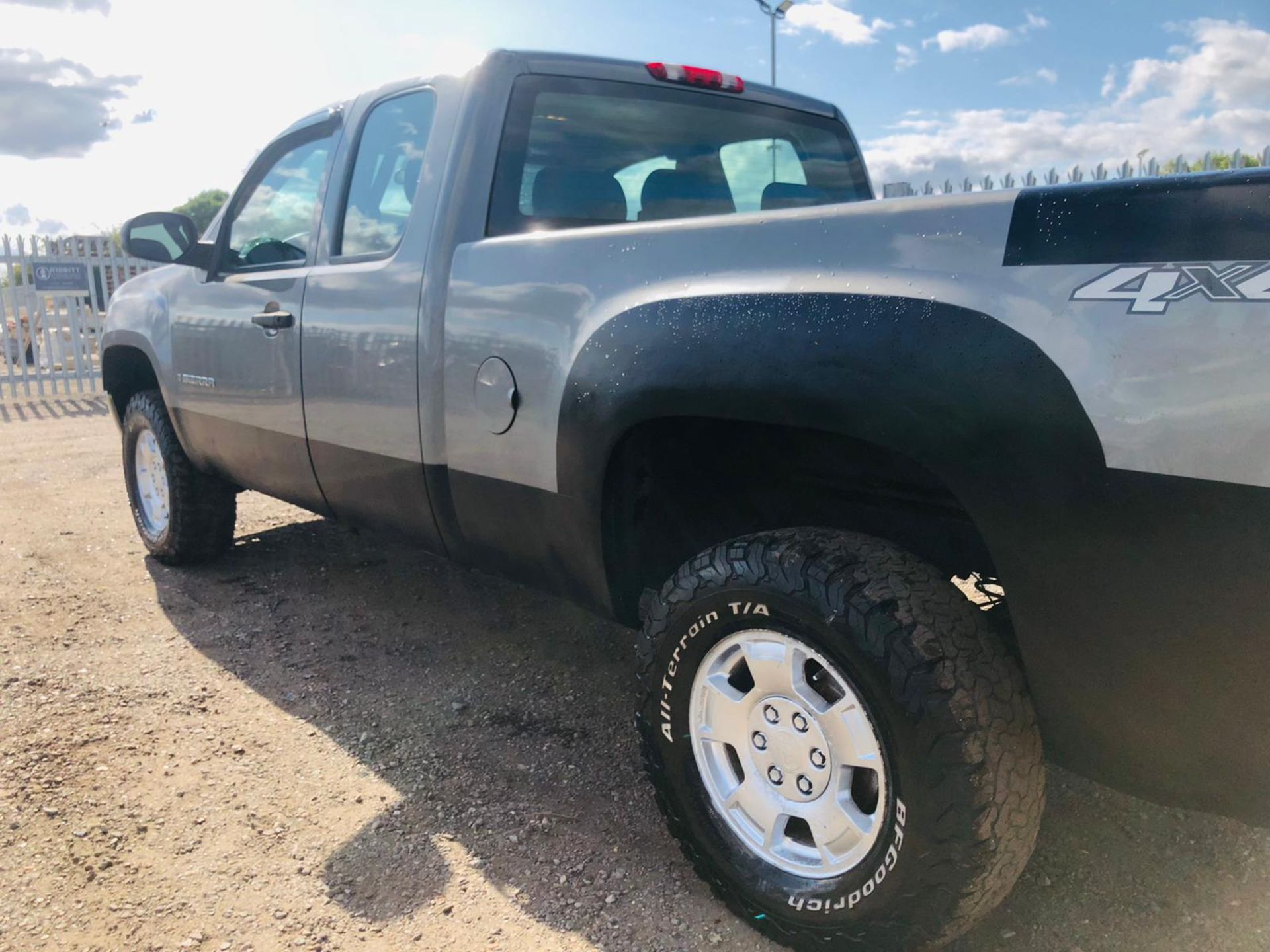 GMC Sierra 1500 4.8L V8 4X4 '2009 Year' - Air Con- Fresh Import - No Vat Save 20% - ** No Reserve ** - Image 7 of 19