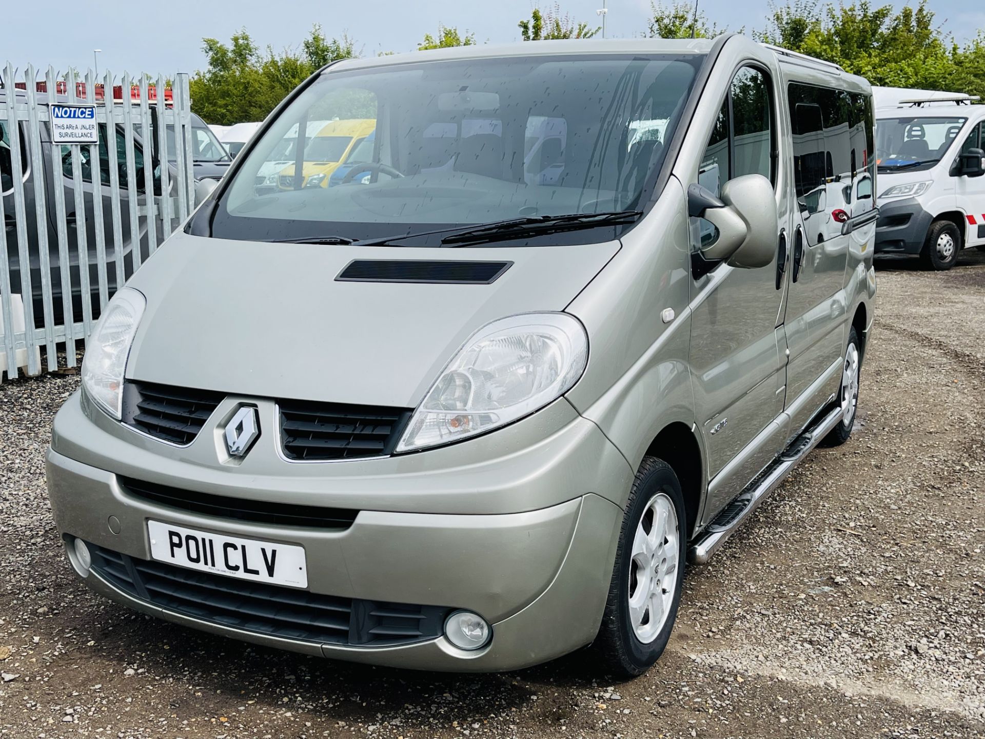 ** ON SALE ** Renault Trafic 2.0 DCI SL27 Sport 115 2011 '11 Reg' - Air Con - No Vat Save 20% - Image 4 of 20