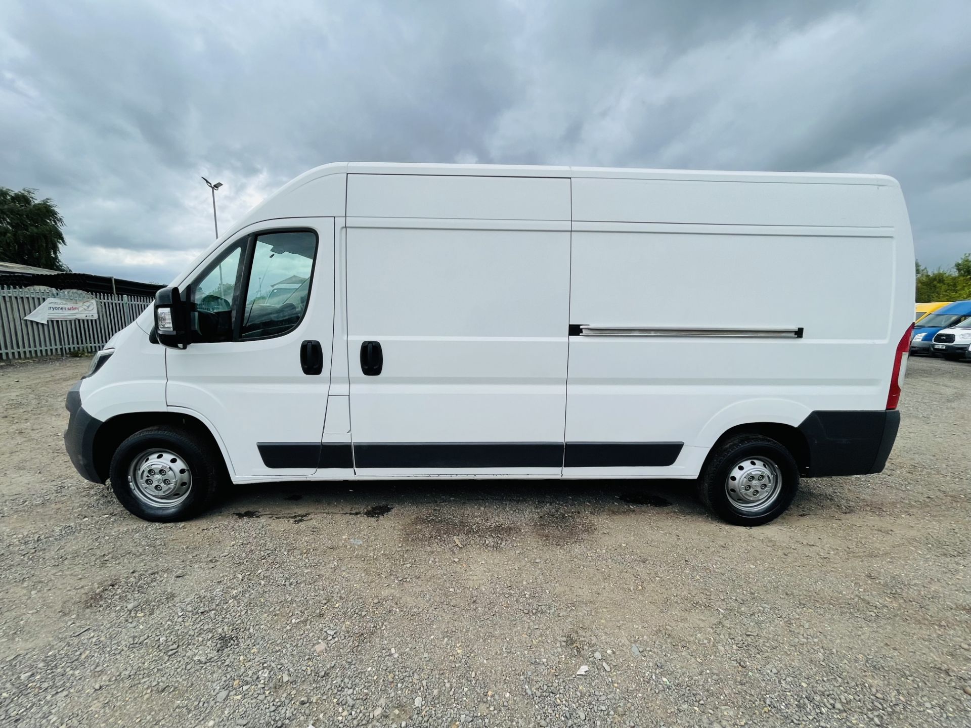 Peugeot Boxer 2.2 HDI L3 H2 Professional 2015 '65 Reg' - Sat Nav - Air Con - No Vat Save 20% - Image 6 of 21