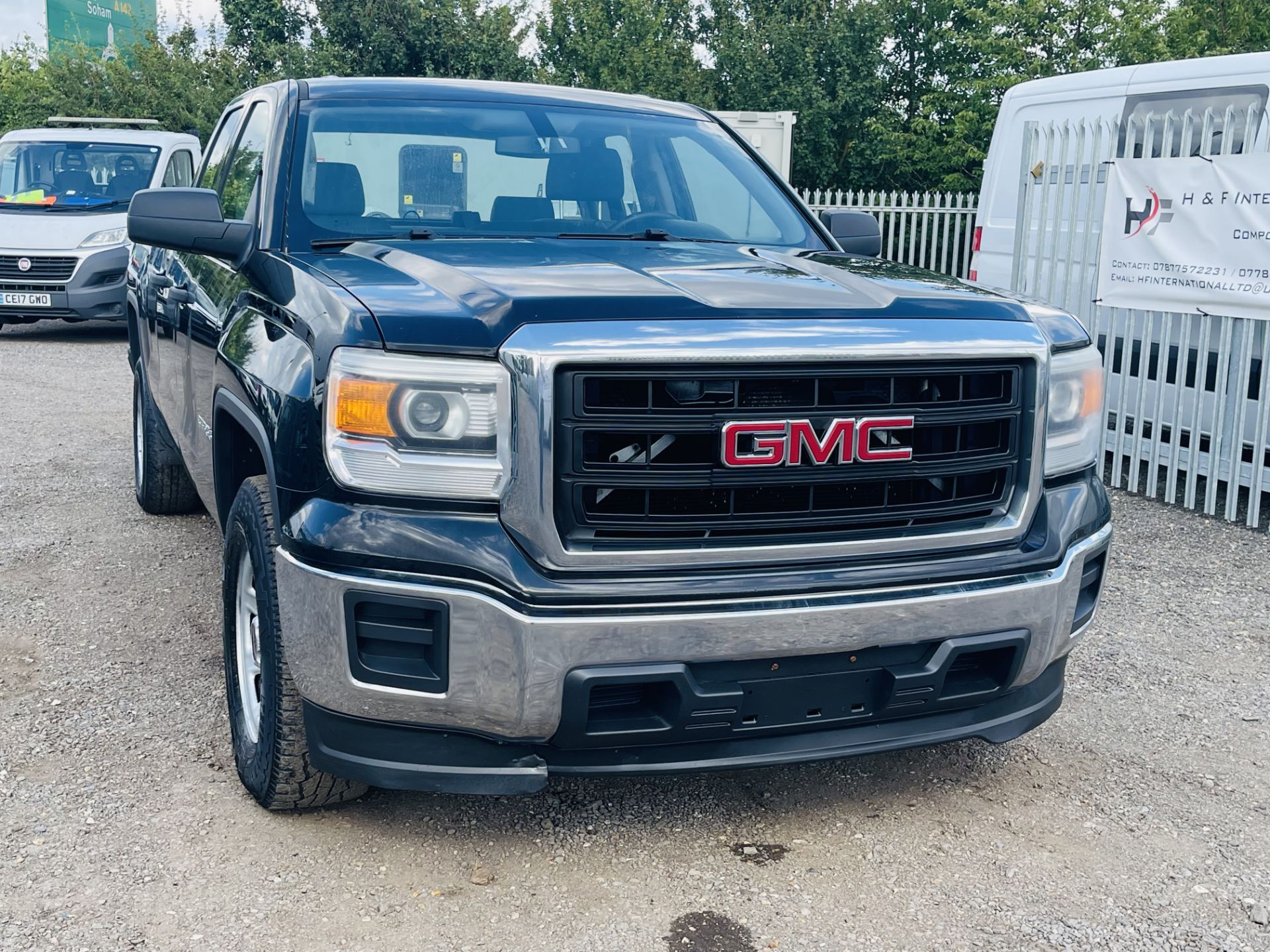 ** ON SALE ** GMC Sierra 4.3L V6 1500 Double-Cab 2014 '2014 Year' 6 seats - Air Con - Pick-up - - Image 2 of 22