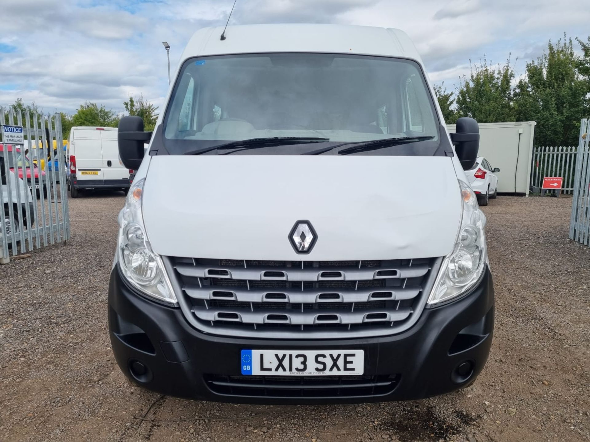 ** ON SALE **Renault Master 2.3 DCI 125 LM35 'Crew-Van'- 2013 '13 Reg' 7 Seats L4 H2 - Panel Van - - Image 2 of 19