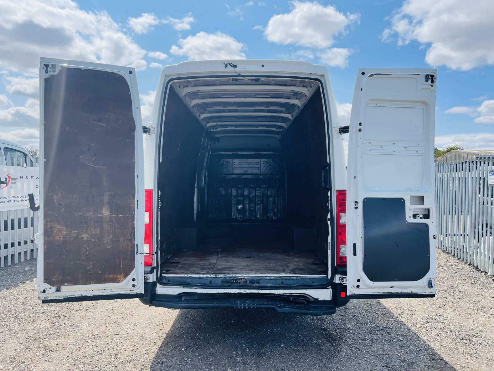 ** ON SALE **Iveco Daily 35S13 L3 H3 2013 '13 Reg' - 3 Seats - 6 Speed - Panel Van - LCV - Image 11 of 18