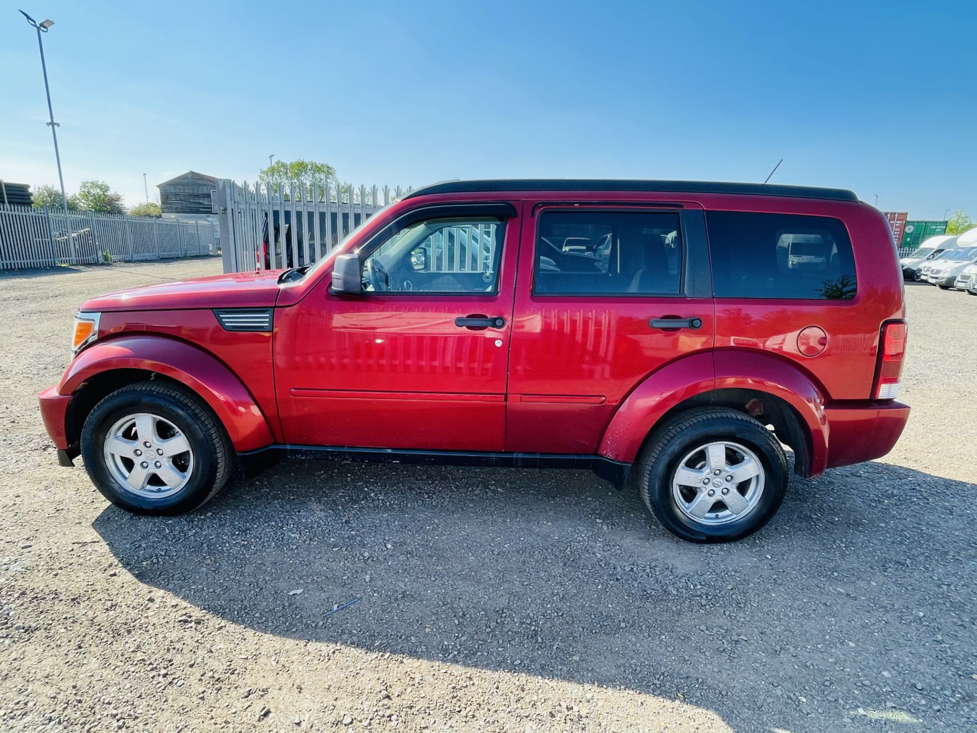 ** ON SALE ** Dodge Nitro 3.7L V6 SE 4WD (Special equipment) 2008 - No Vat Save 20% ** NO RESERVE ** - Image 5 of 16