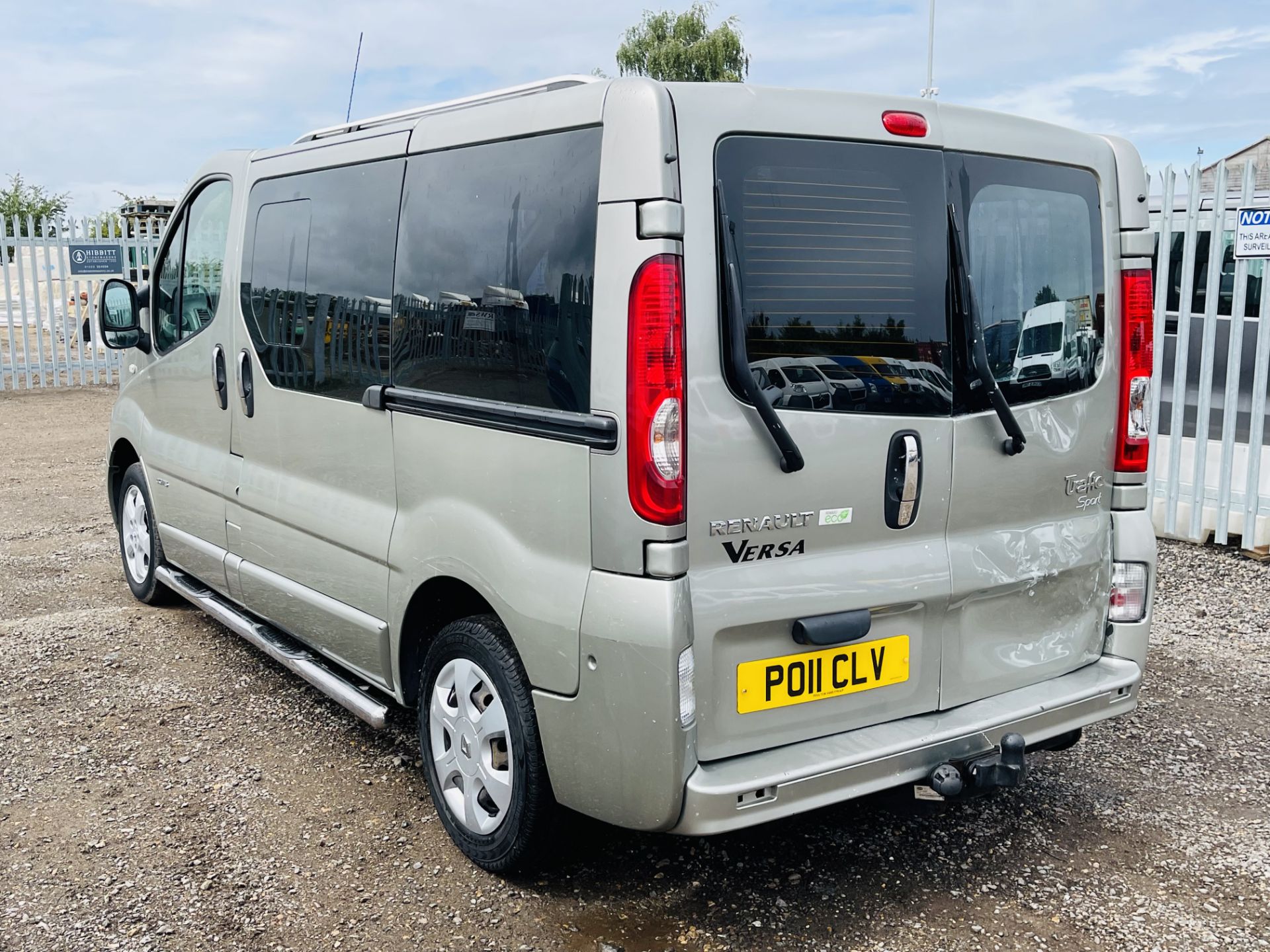 ** ON SALE ** Renault Trafic 2.0 DCI SL27 Sport 115 2011 '11 Reg' - Air Con - No Vat Save 20% - Image 10 of 20