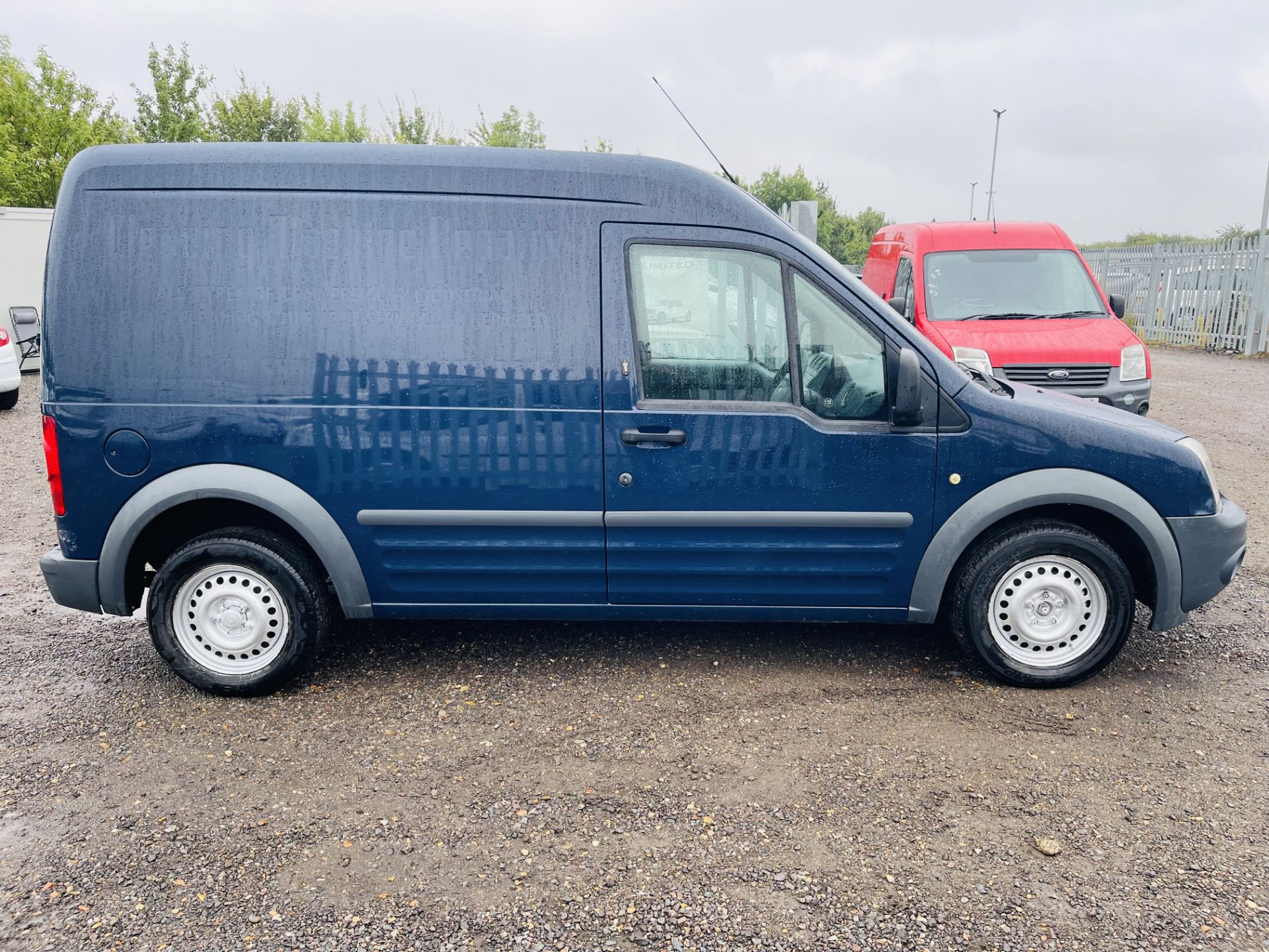 ** ON SALE **Ford Transit Connect 1.8 TDCI 90 T230 LWB HI Roof 2013 '13 Reg' Air con - Elec Pack - - Image 13 of 18