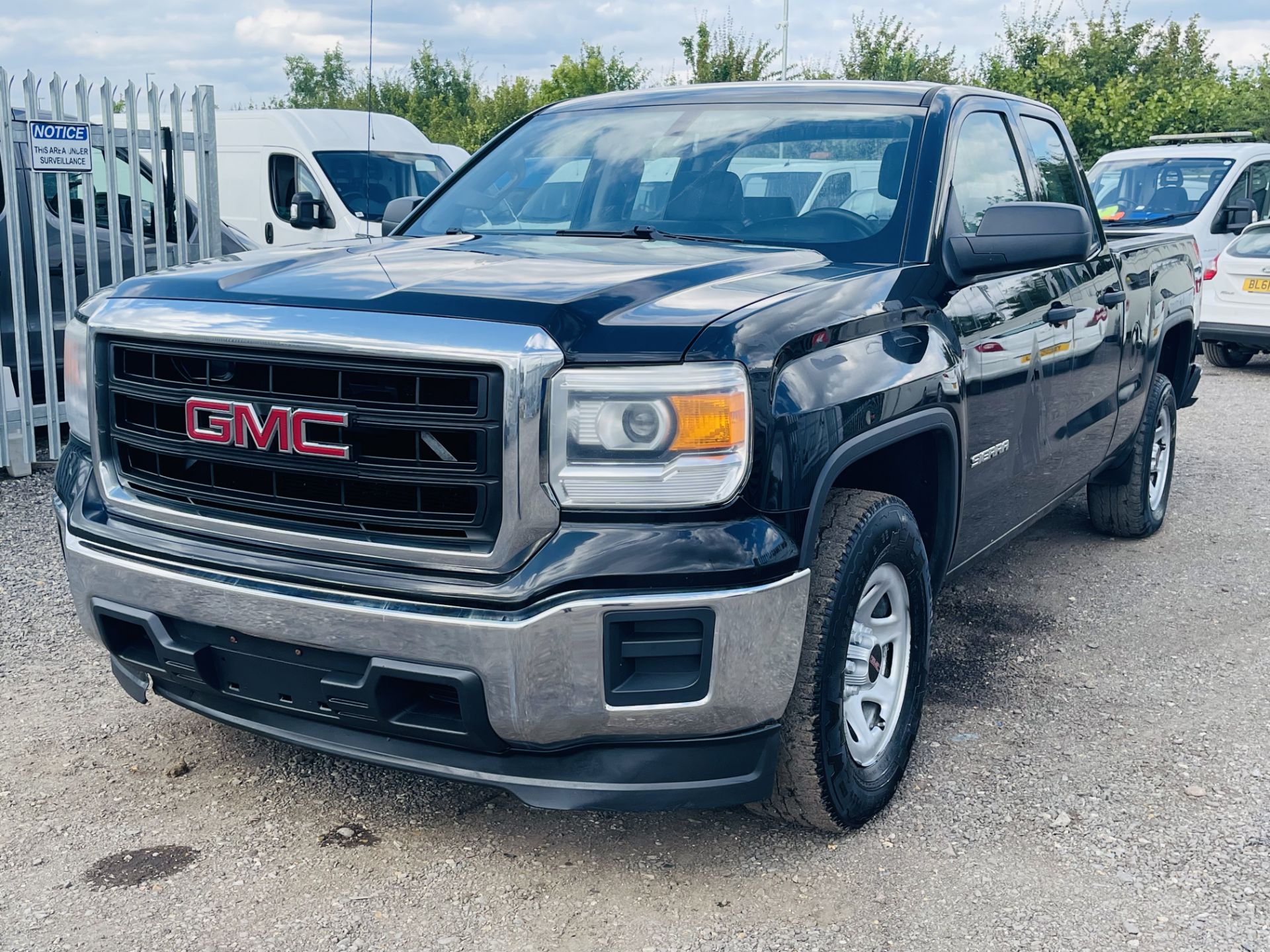 ** ON SALE ** GMC Sierra 4.3L V6 1500 Double-Cab 2014 '2014 Year' 6 seats - Air Con - Pick-up - - Image 4 of 22