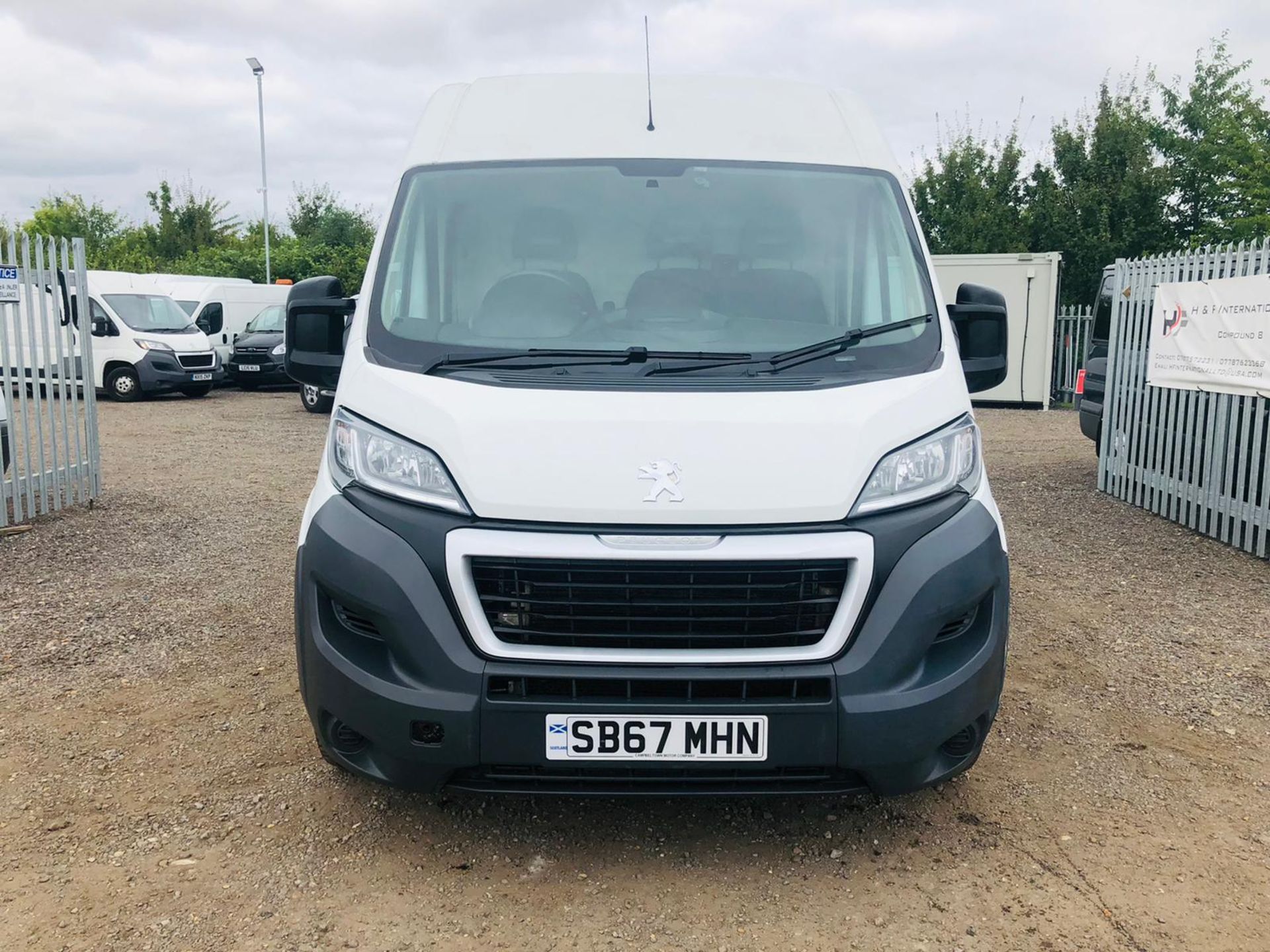 Peugeot Boxer 2.0 Blue HDI Professional L3 H2 2017 '67 Reg' Sat Nav - Air con - ULEZ Compliant - Image 2 of 16