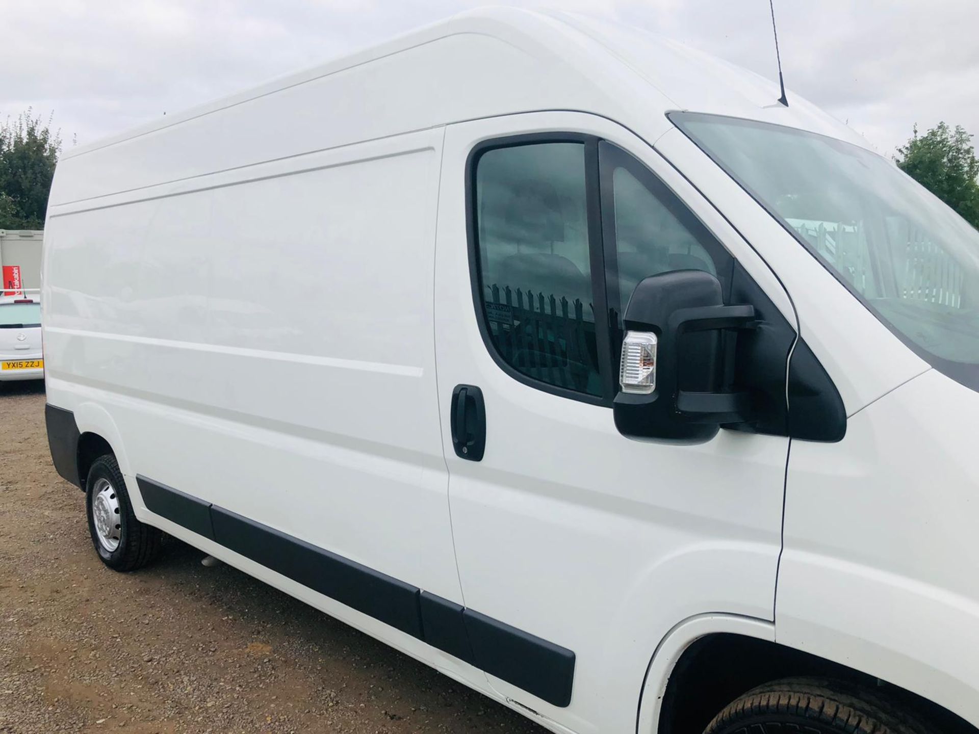 Peugeot Boxer 2.0 Blue HDI Professional L3 H2 2017 '67 Reg' Sat Nav - Air con - ULEZ Compliant - Image 4 of 16