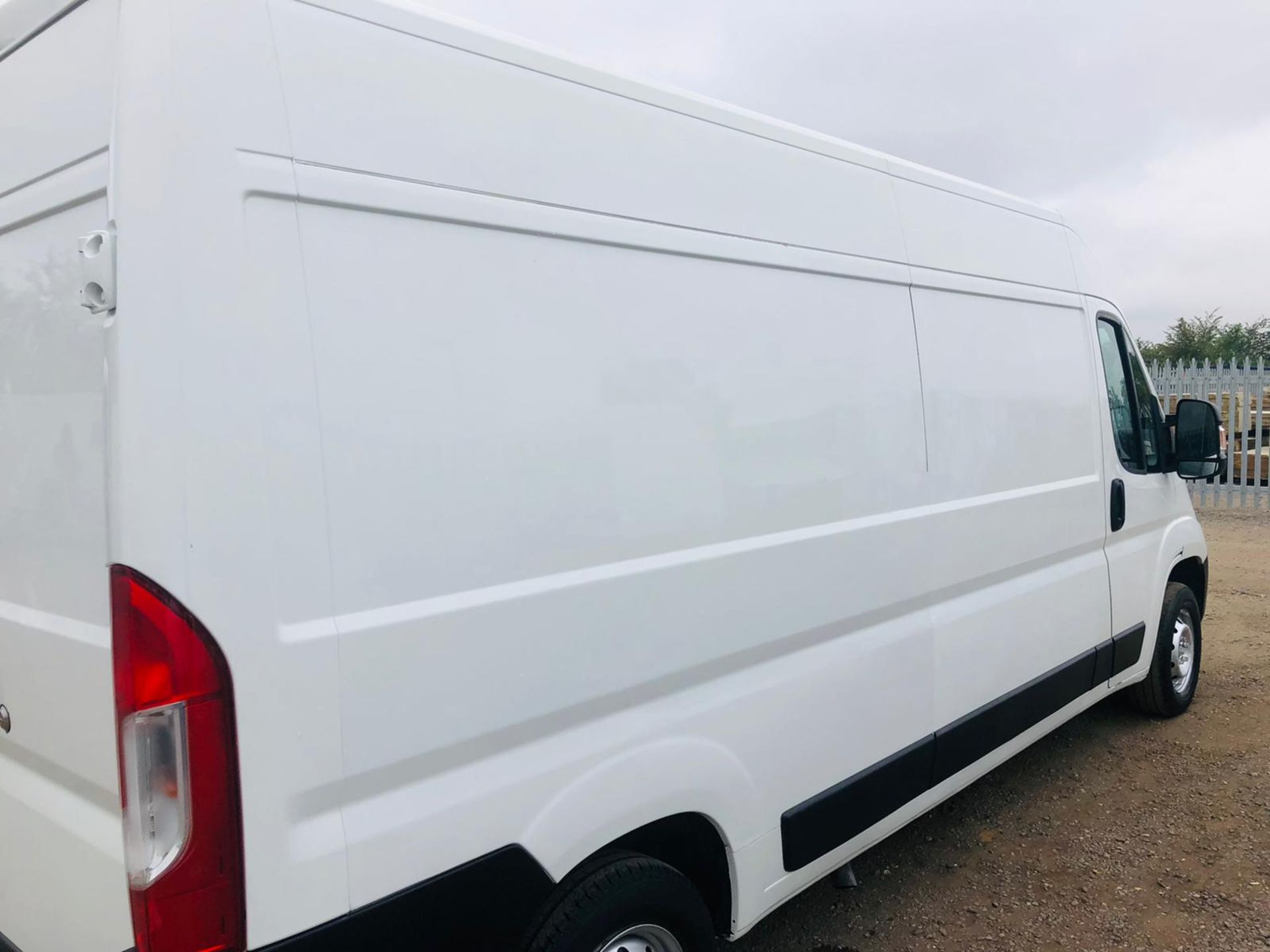 Citroen Relay 35 2.0 Blue Hdi L3 H2 Enterprise 2018 '68 Reg' Air con - Panel Van - ULEZ Compliant - Image 6 of 17