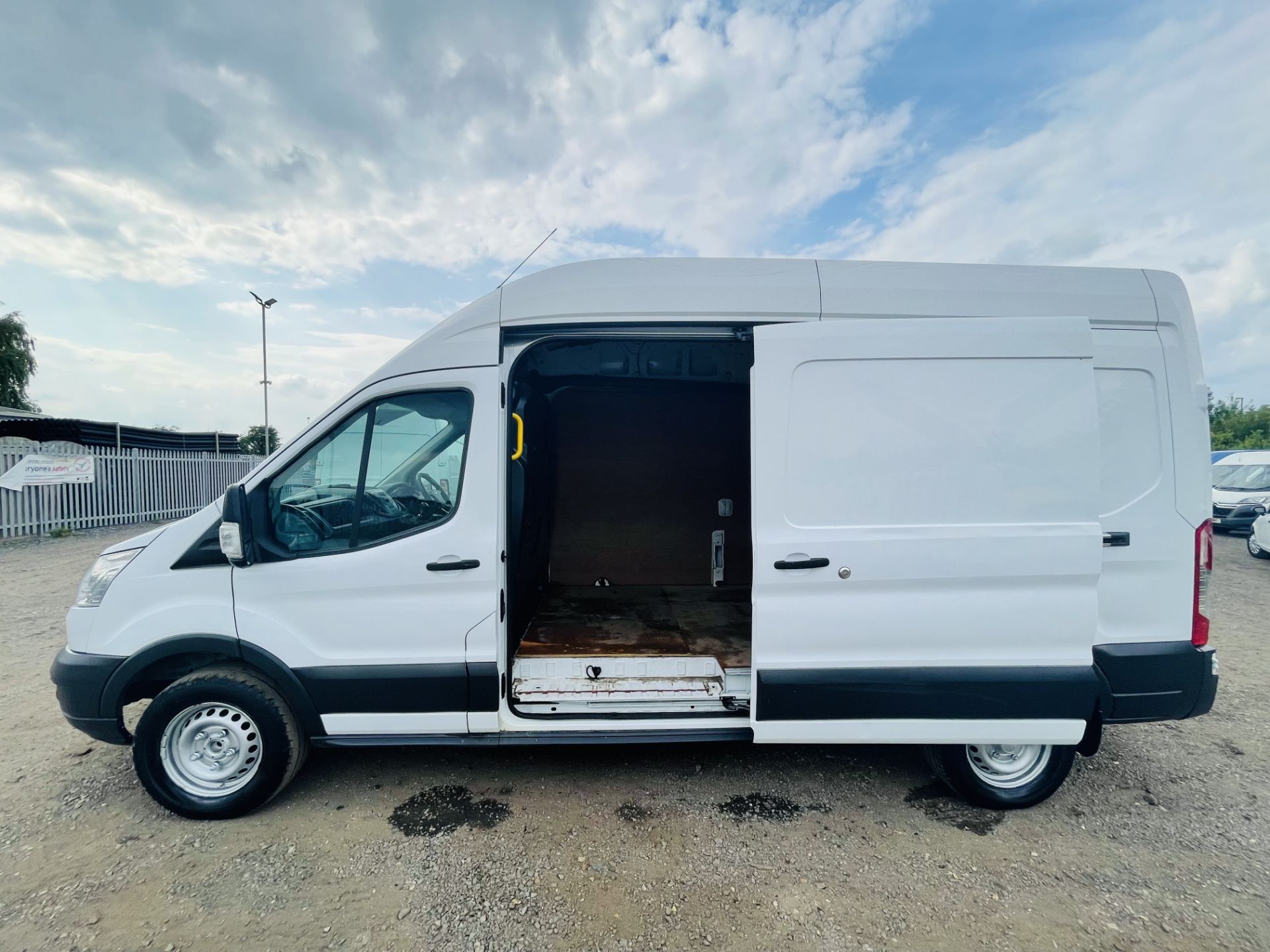 Ford Transit 2.2 TDCI L3 H2 2015 '65 Reg' - Panel Van - LCV - 3 seats - Image 5 of 15