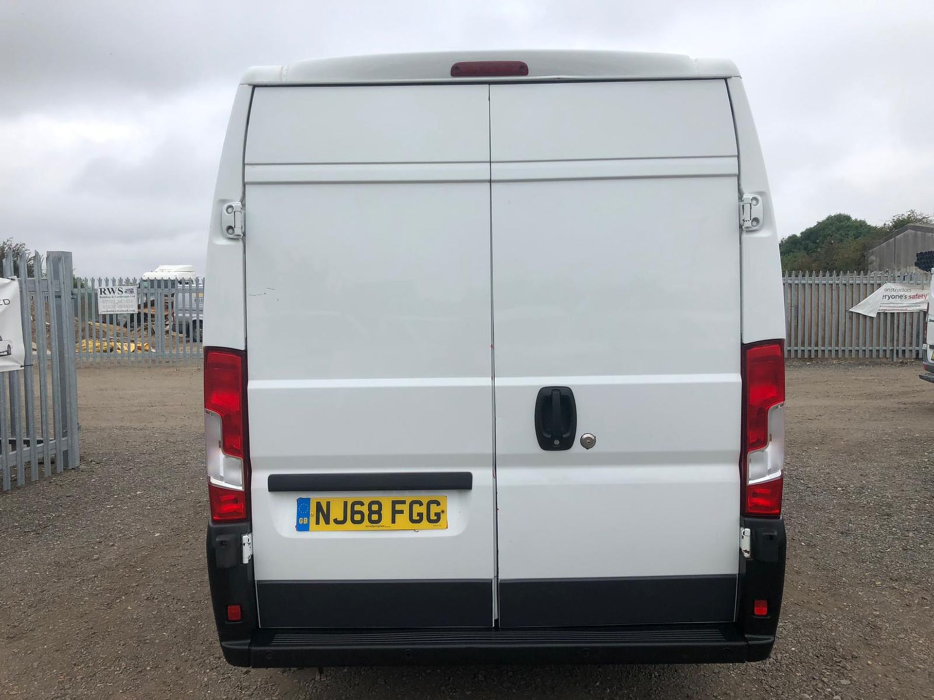 Citroen Relay 35 2.0 Blue Hdi L3 H2 Enterprise 2018 '68 Reg' Air con - Panel Van - ULEZ Compliant - Image 9 of 17