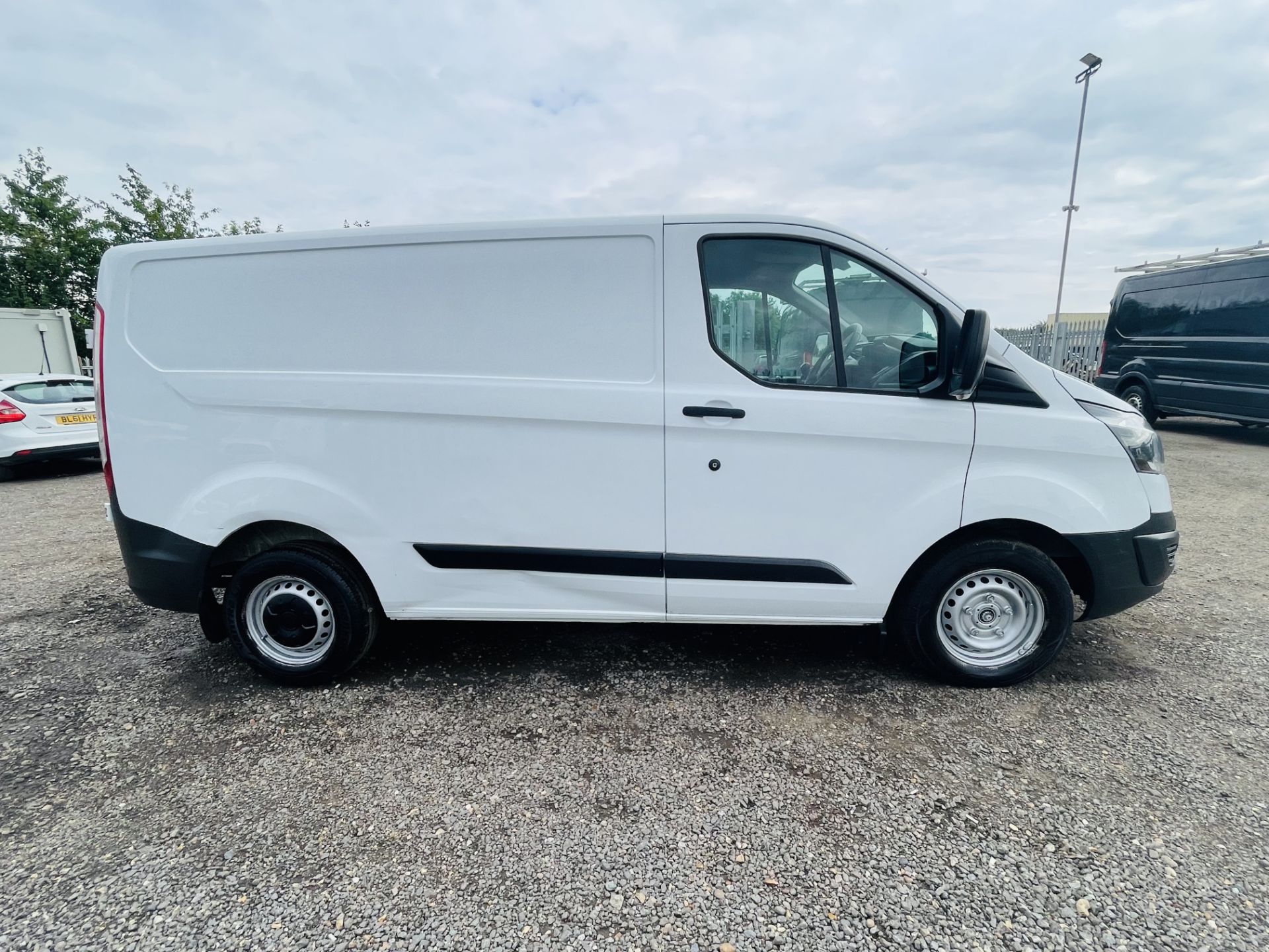 Ford Transit Custom 2.2 TDCI L1 H1 2015 '15 Reg' - Panel Van - LCV - Image 15 of 19