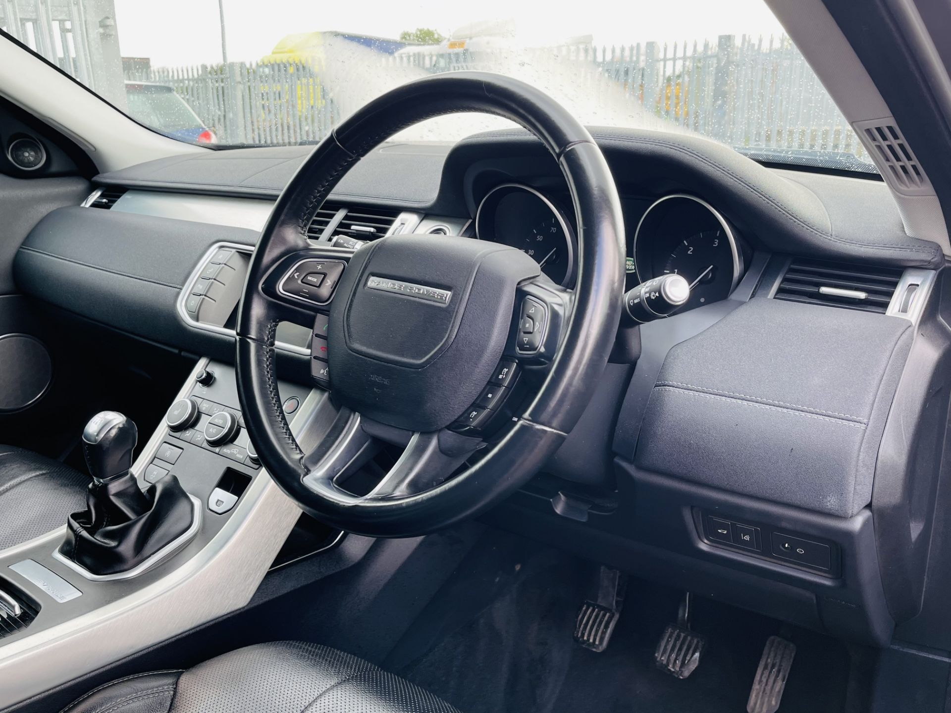 Land Rover Evoque 2.0 ED4 SE Tech 2017 '17 Reg' Sat Nav - Climate Control - ULEZ Compliant - Image 22 of 31