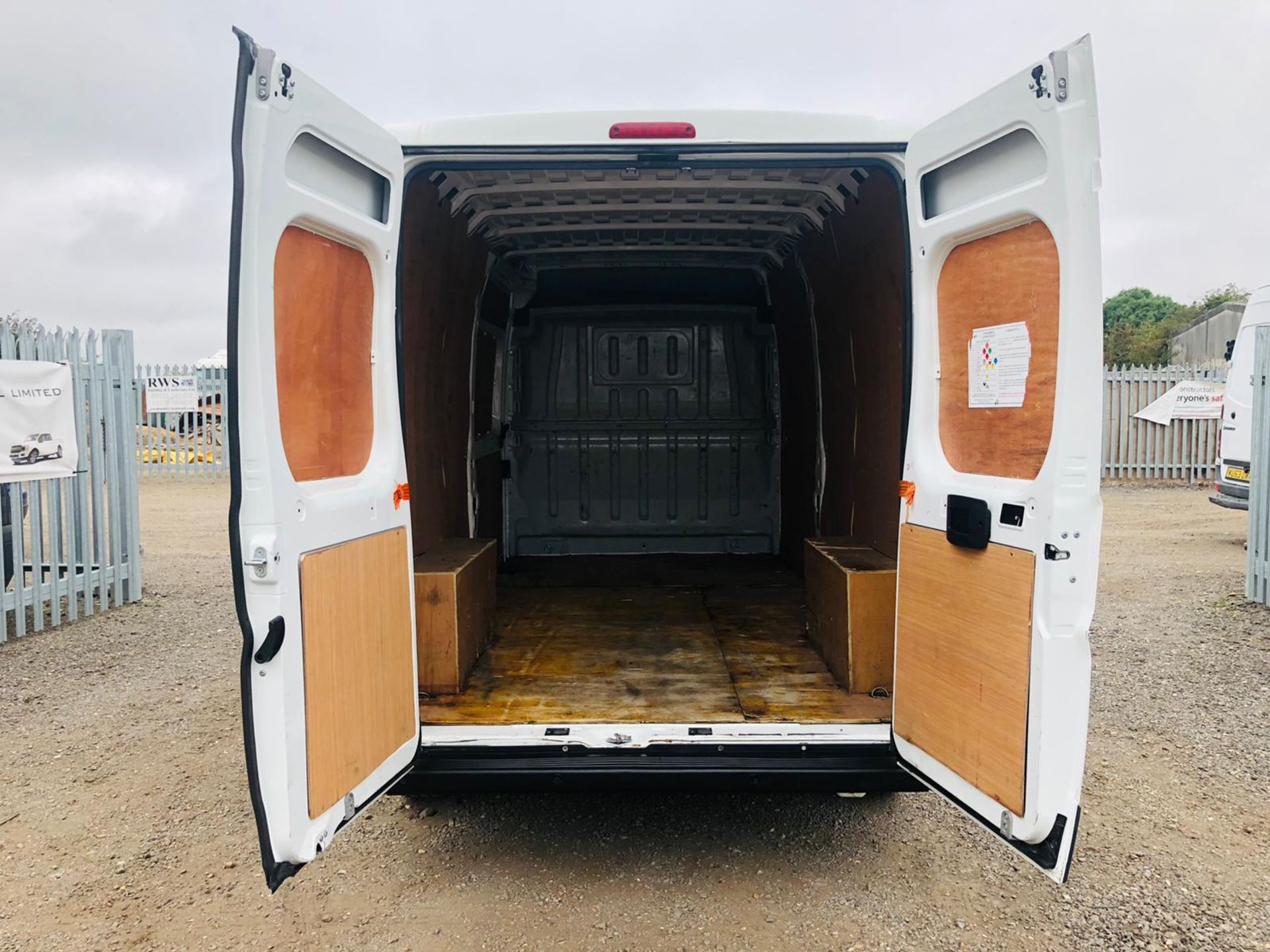 Citroen Relay 35 2.0 Blue Hdi L3 H2 Enterprise 2018 '68 Reg' Air con - Panel Van - ULEZ Compliant - Image 12 of 17