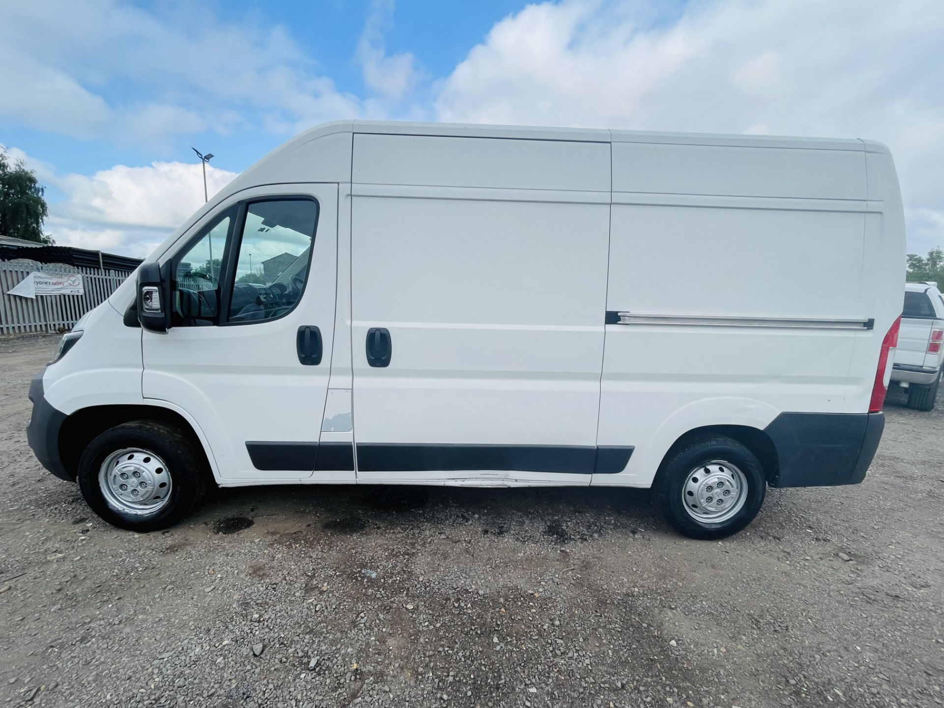 *** ON SALE *** Peugeot Boxer 2.0 Blue HDI Professional L2 H2 2016 '66 Reg' Sat Nav - Air con - - Image 6 of 20