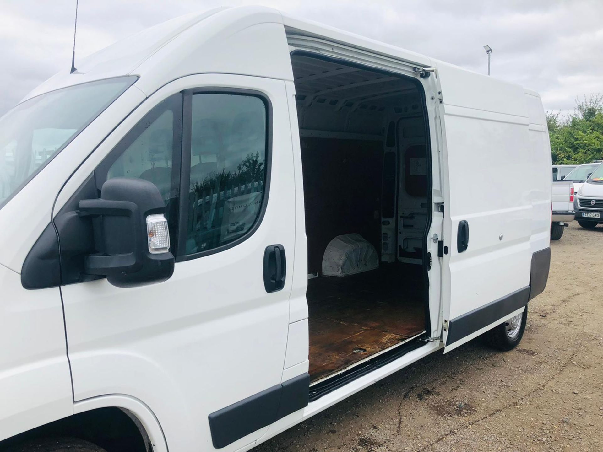 Peugeot Boxer 335 2.2 HDI L3 H2 2015 '15 Reg' - Panel Van - LCV - Image 11 of 16