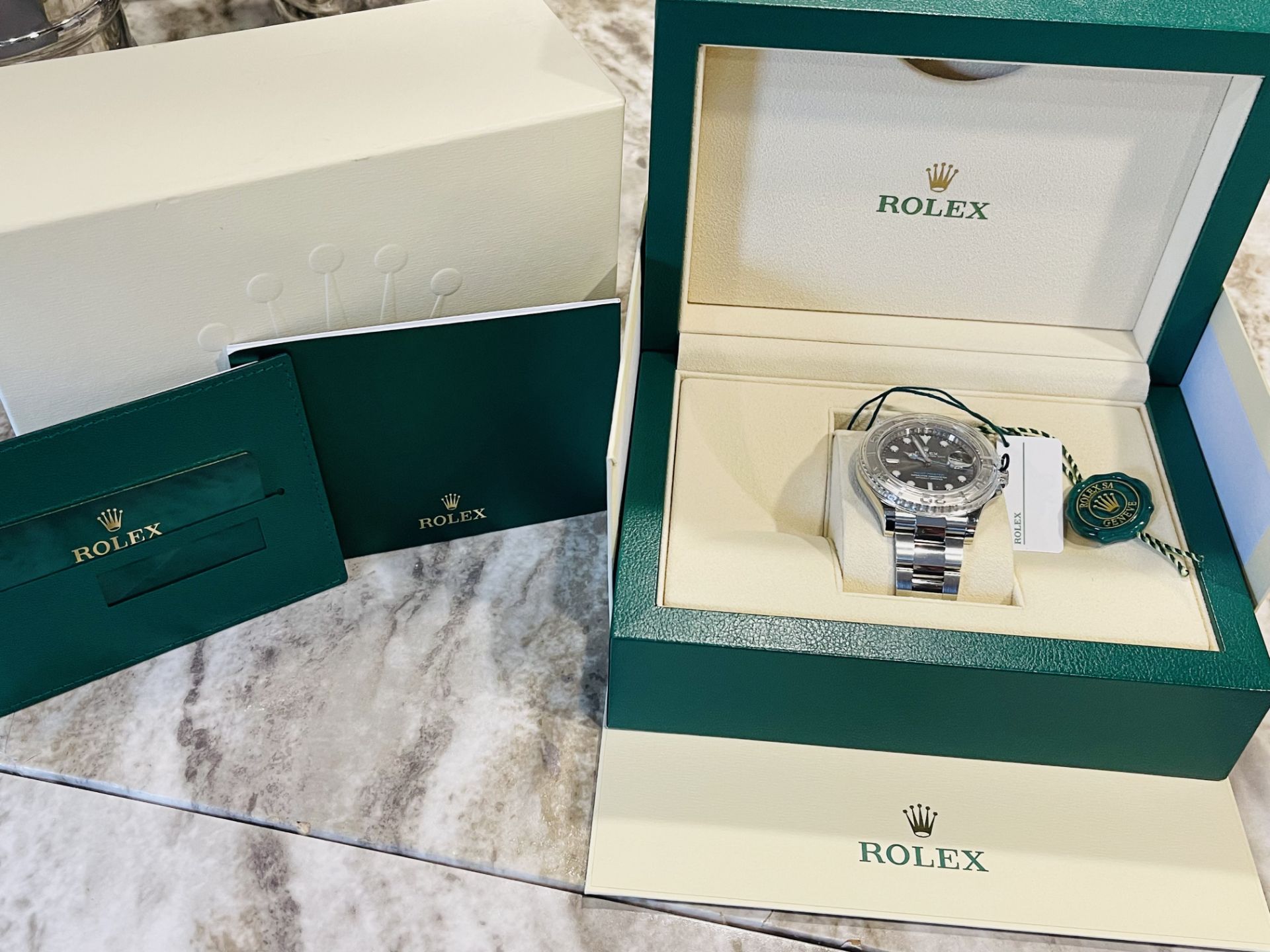 Rolex Yacht Master 40mm Oystersteel and platinum 2020 Year Slate Dial ** Full Set** - Image 3 of 18