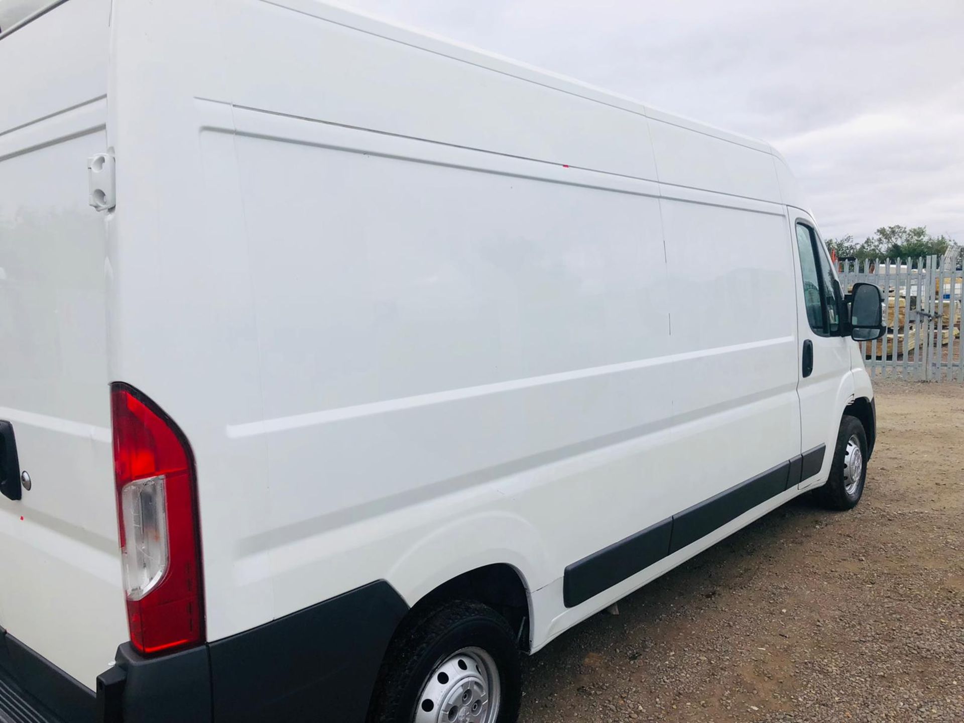 Peugeot Boxer 335 2.2 HDI L3 H2 2015 '15 Reg' - Panel Van - LCV - Image 7 of 16