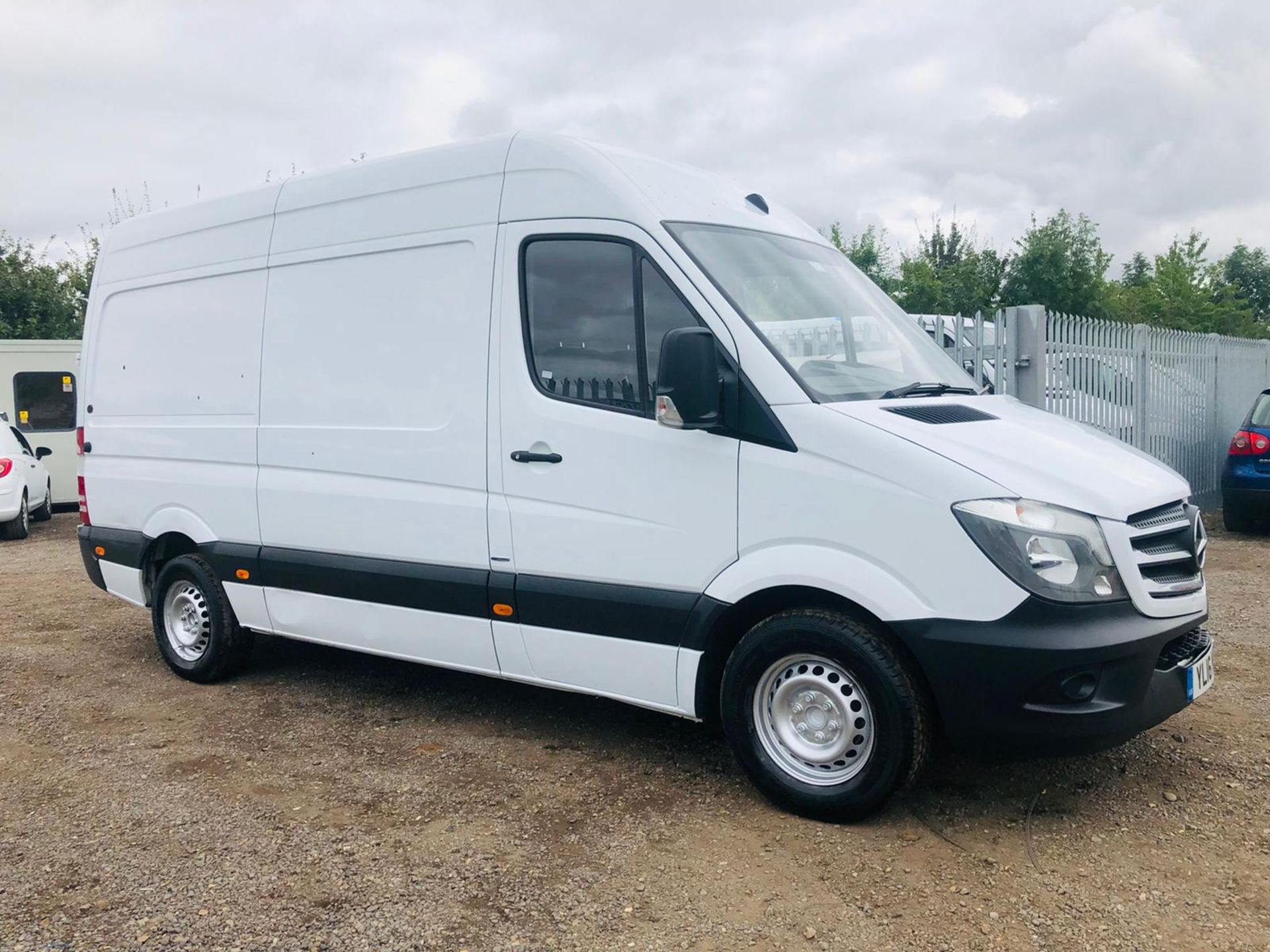 ** ON SALE ** Mercedes-Benz Sprinter 2.1 316 CDI L2 H3 2016 '16 Reg' - Premium Edition -