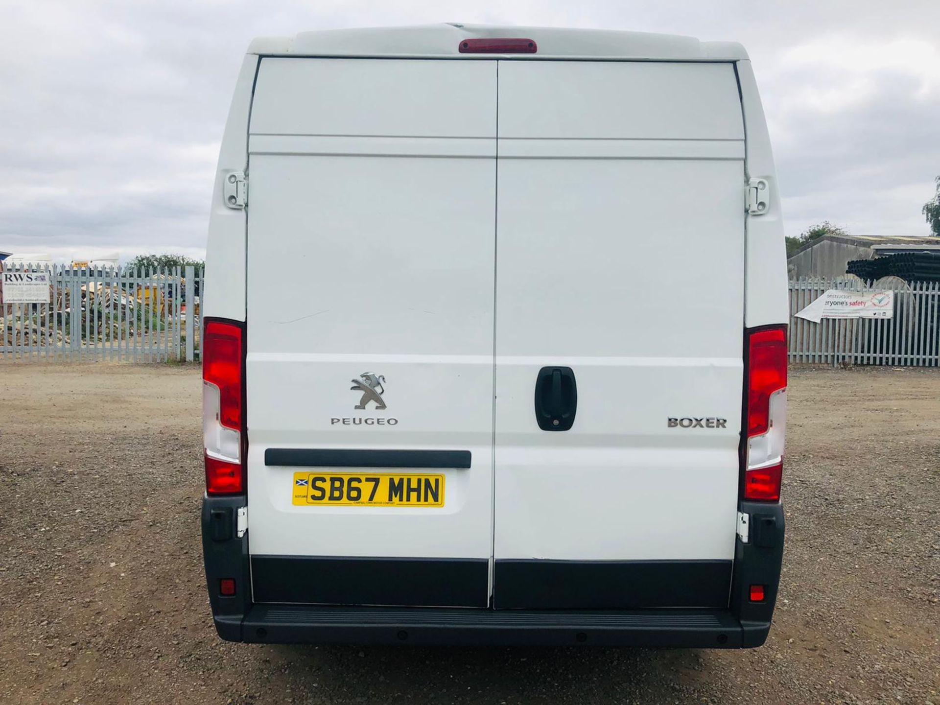 Peugeot Boxer 2.0 Blue HDI Professional L3 H2 2017 '67 Reg' Sat Nav - Air con - ULEZ Compliant - Image 7 of 16