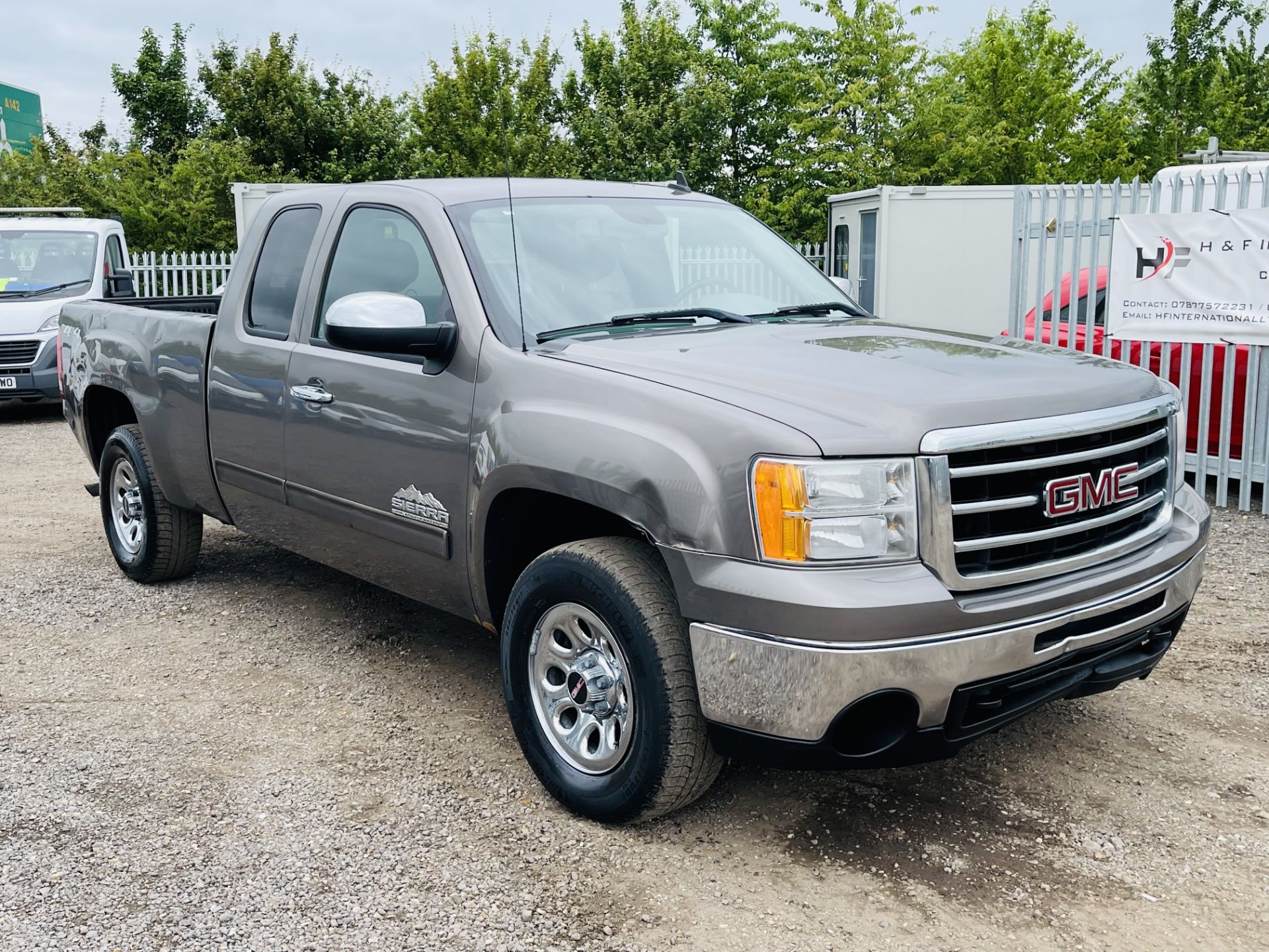 GMC Sierra 1500 4.8L V8 Flex-Fuel SL 4WD 'Nevada Edition' **2013 Year** ** NO VAT ** NO RESERVE **