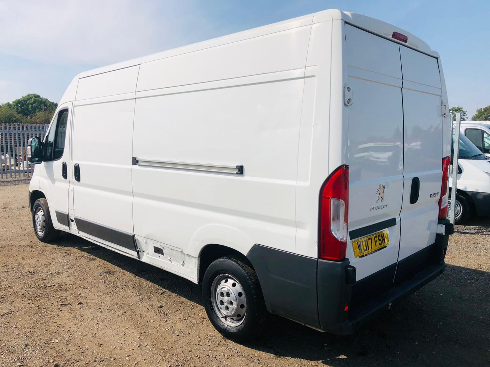 ** ON SALE ** Peugeot Boxer 2.0 Blue Hdi L3 H2 Professional 2017 '17 Reg' Euro 6B -ULEZ Compliant - - Image 9 of 15