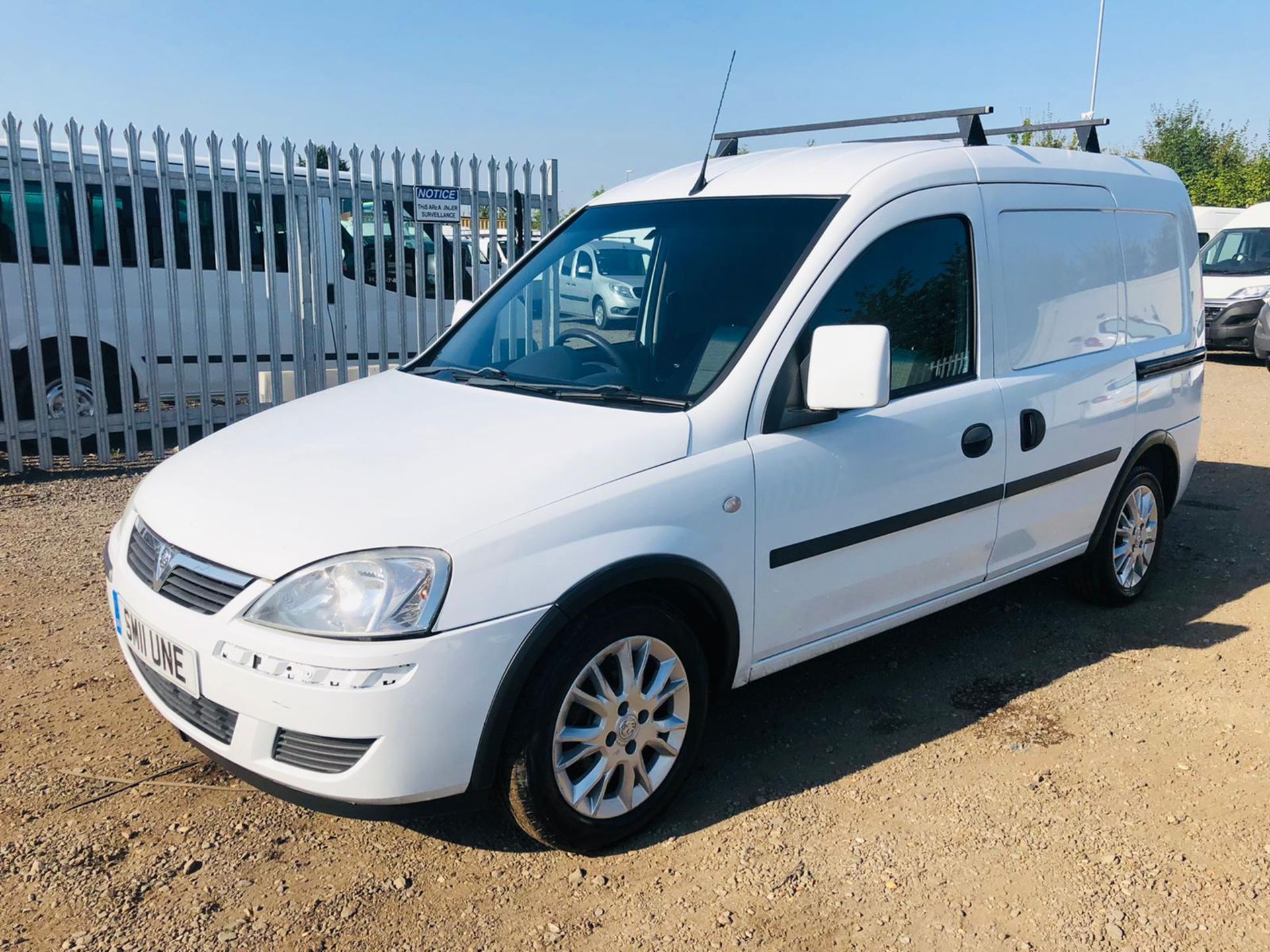 Vauxhall Combo 1.3 CDTI SE Eco-Tech L1 H1 2011 '11 Reg - Panel Van - Image 4 of 15