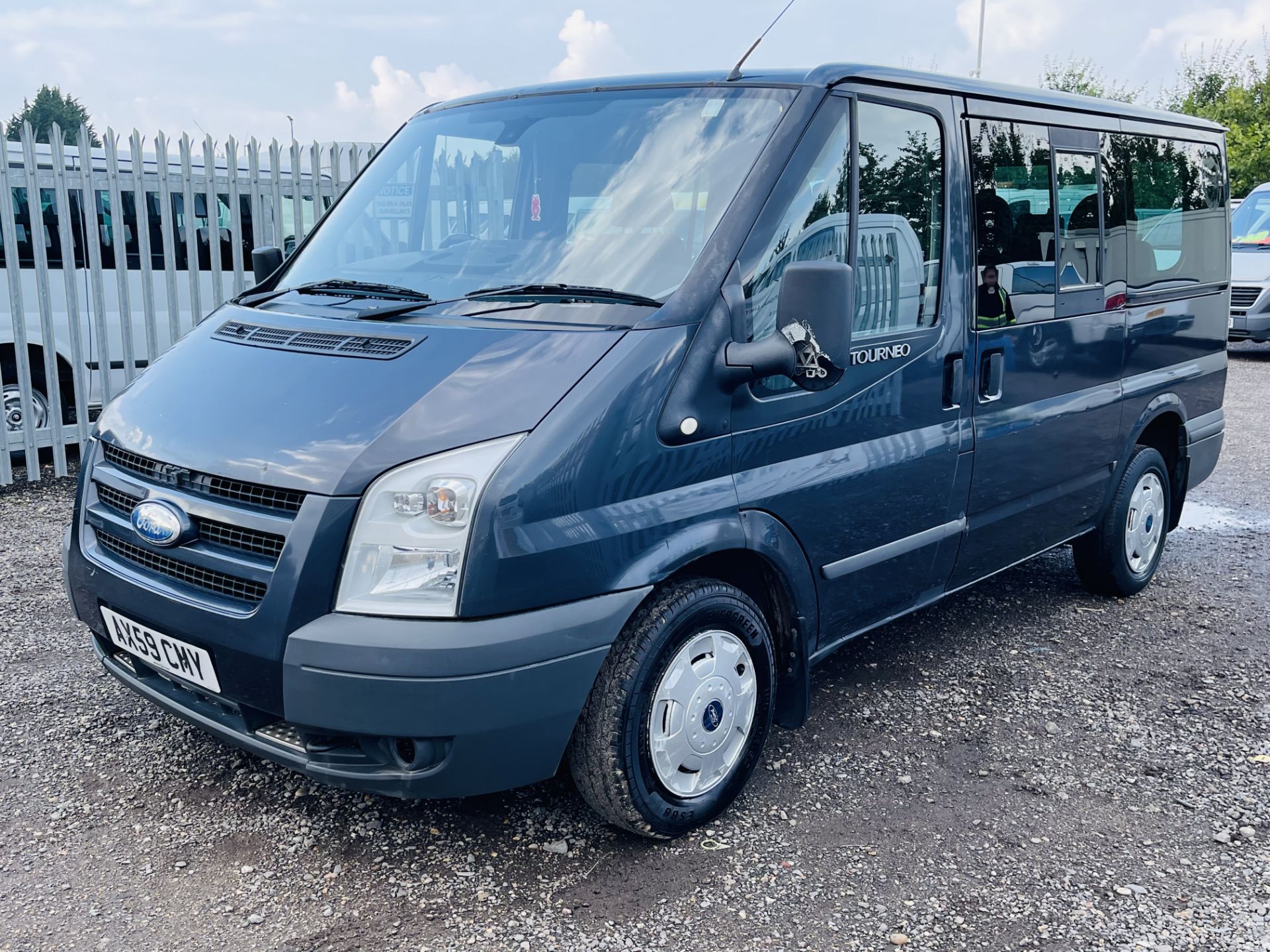 ** ON SALE ** Ford Transit 2.2 TDCI Toureno Trend 2009 '59 Reg' 9 seats -Air Con -Cruise Control - - Image 4 of 21