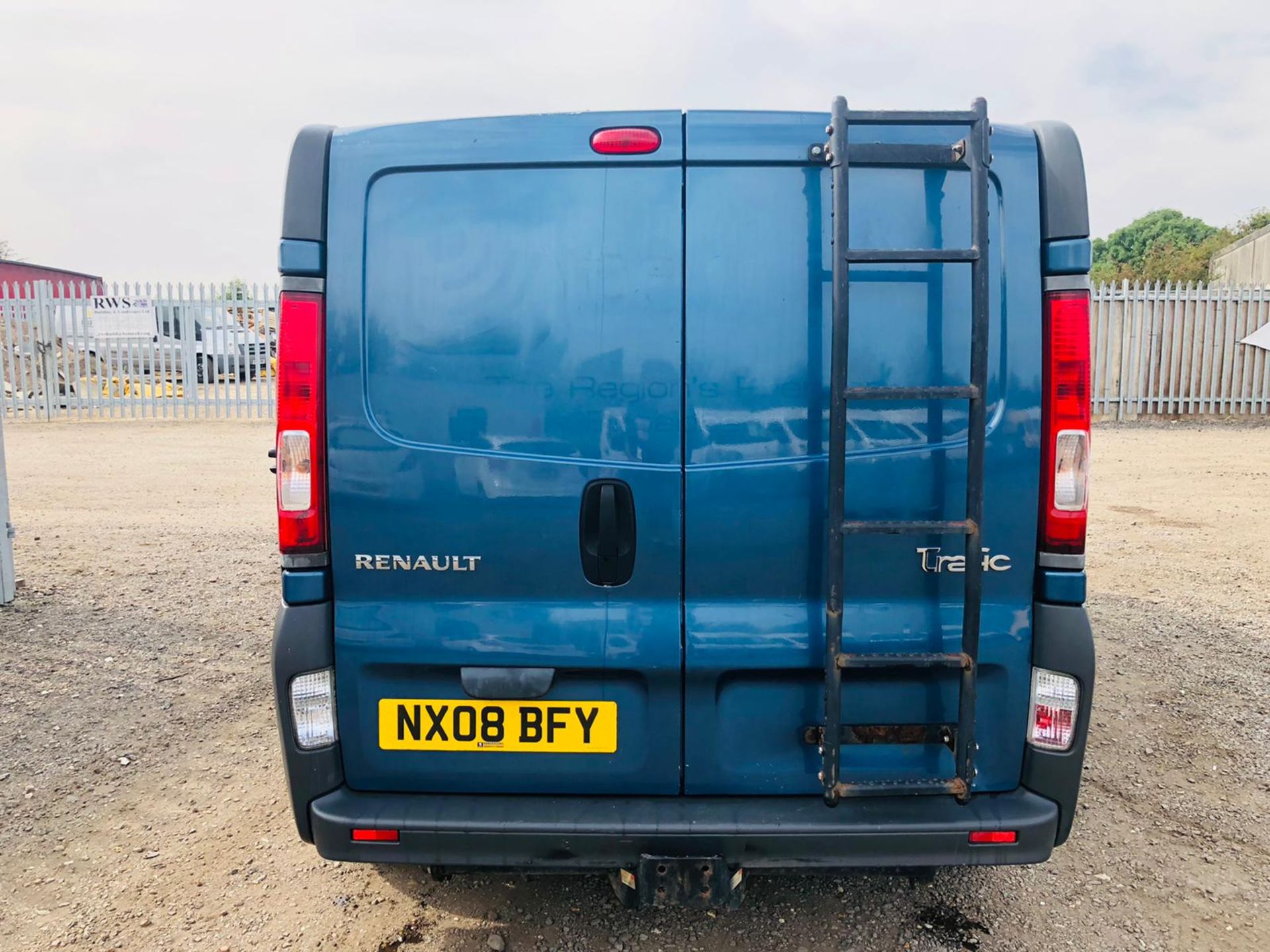 ** ON SALE ** Renault Trafic 2.0 DCI 2900 L2 H1 2008 '08 Reg' Air Con - Panel Van - Image 4 of 14